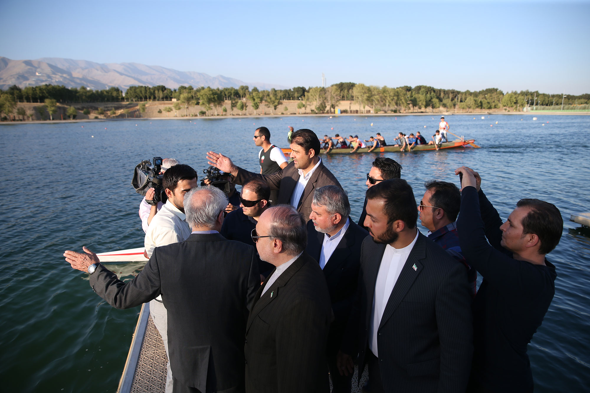 بازدید مسوولان ورزش کشور از اردو تیم های ملی قایقرانی و تیراندازی 6