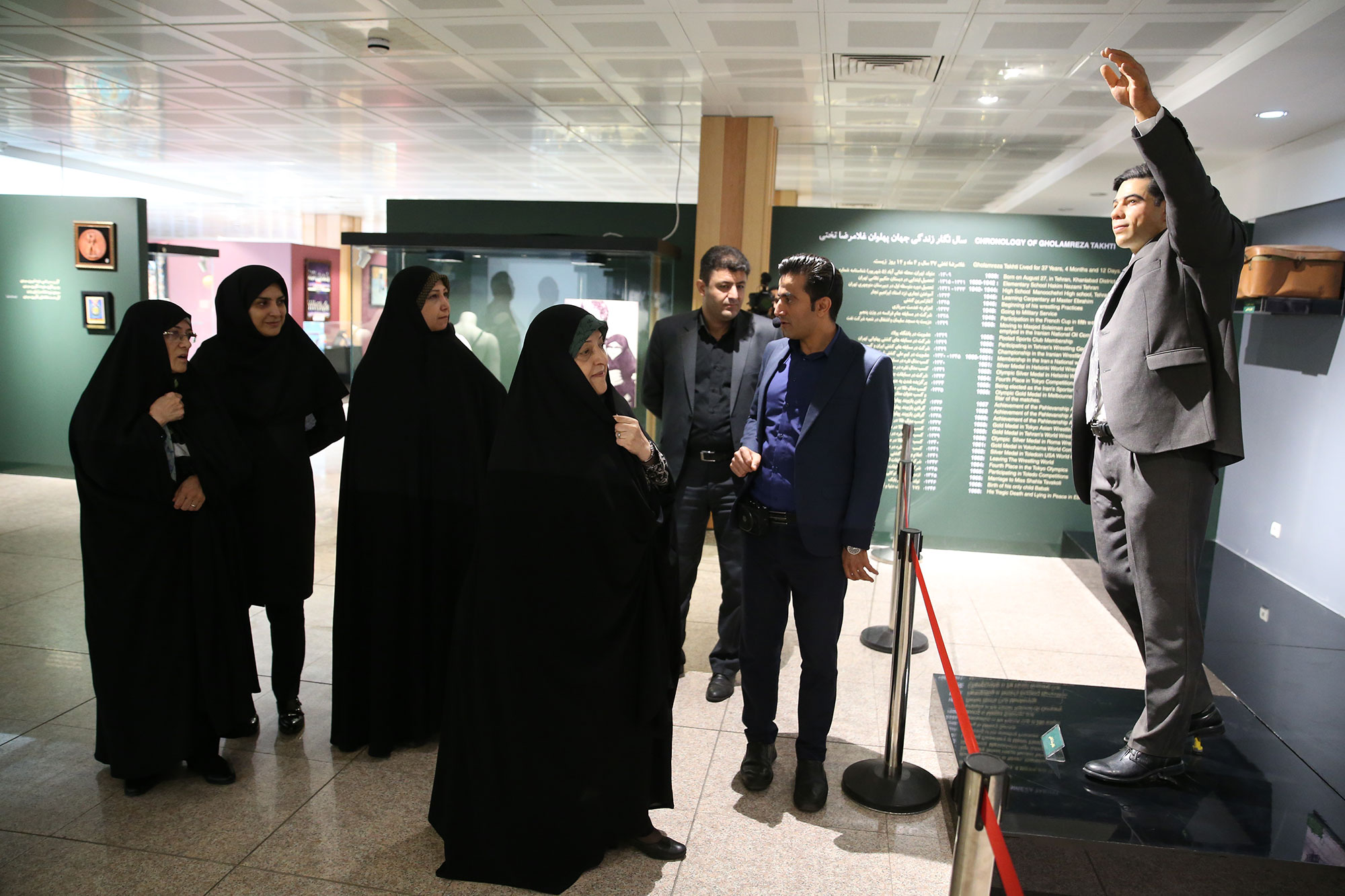 مراسم افتتاحیه دوره سولیداریتی ویژه دانش آموزان با حضور خانم ابتکار  16