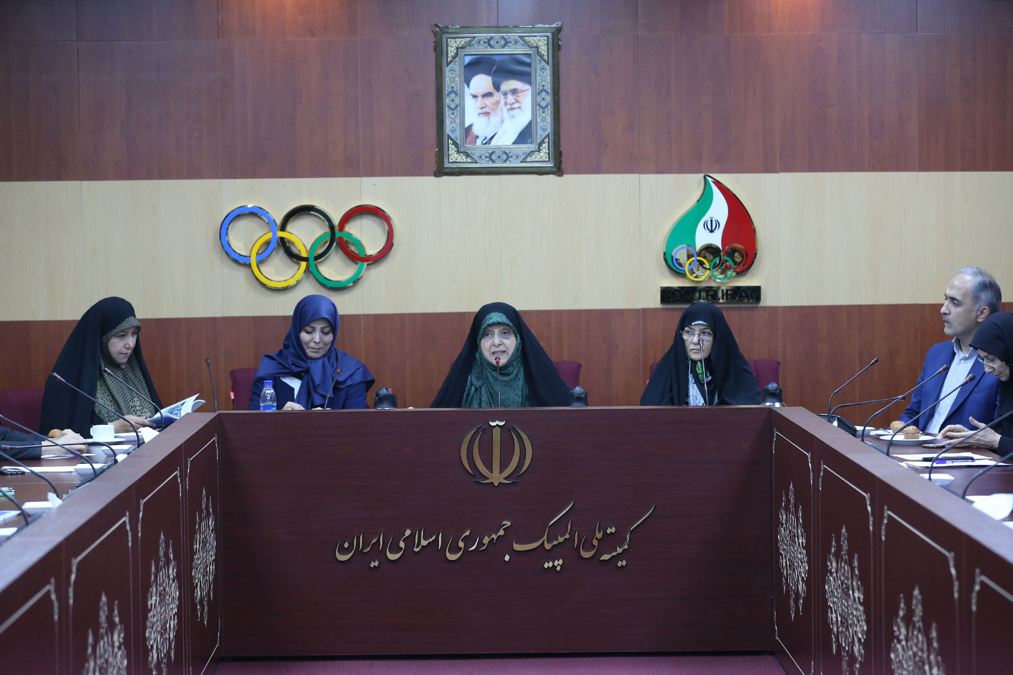 مراسم افتتاحیه دوره سولیداریتی ویژه دانش آموزان با حضور خانم ابتکار  25