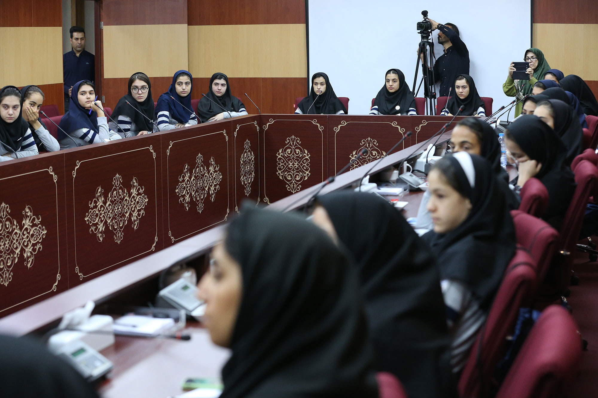 مراسم افتتاحیه دوره سولیداریتی ویژه دانش آموزان با حضور خانم ابتکار  27