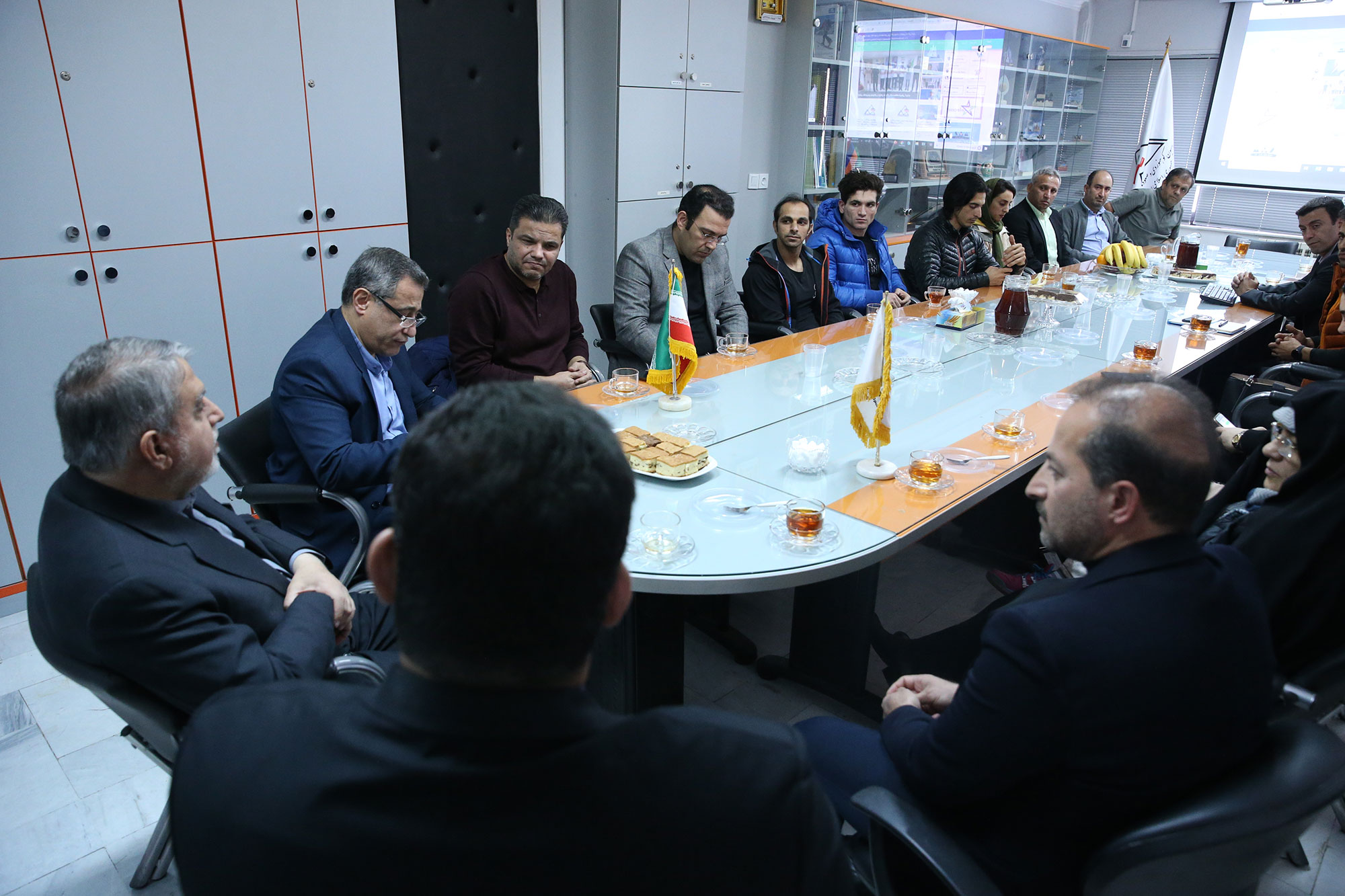 بازدید مسئولین کمیته ملی المپیک از فدراسیون های کوهنوردی،انجمن های ورزشی و ورزش های سه گانه 6