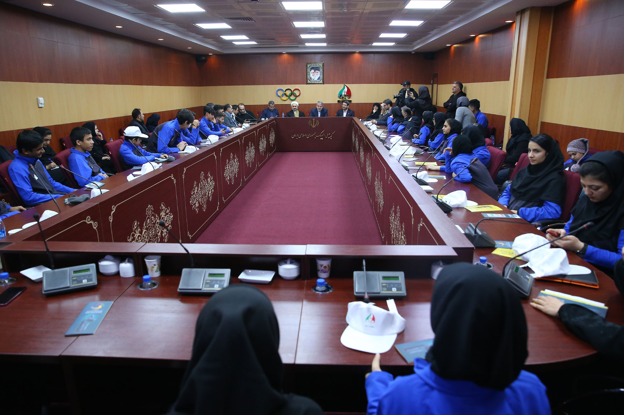 بازدید ریاست سازمان بهزیستی از موزه ملی ورزش، المپیک و پارالمپیک 21