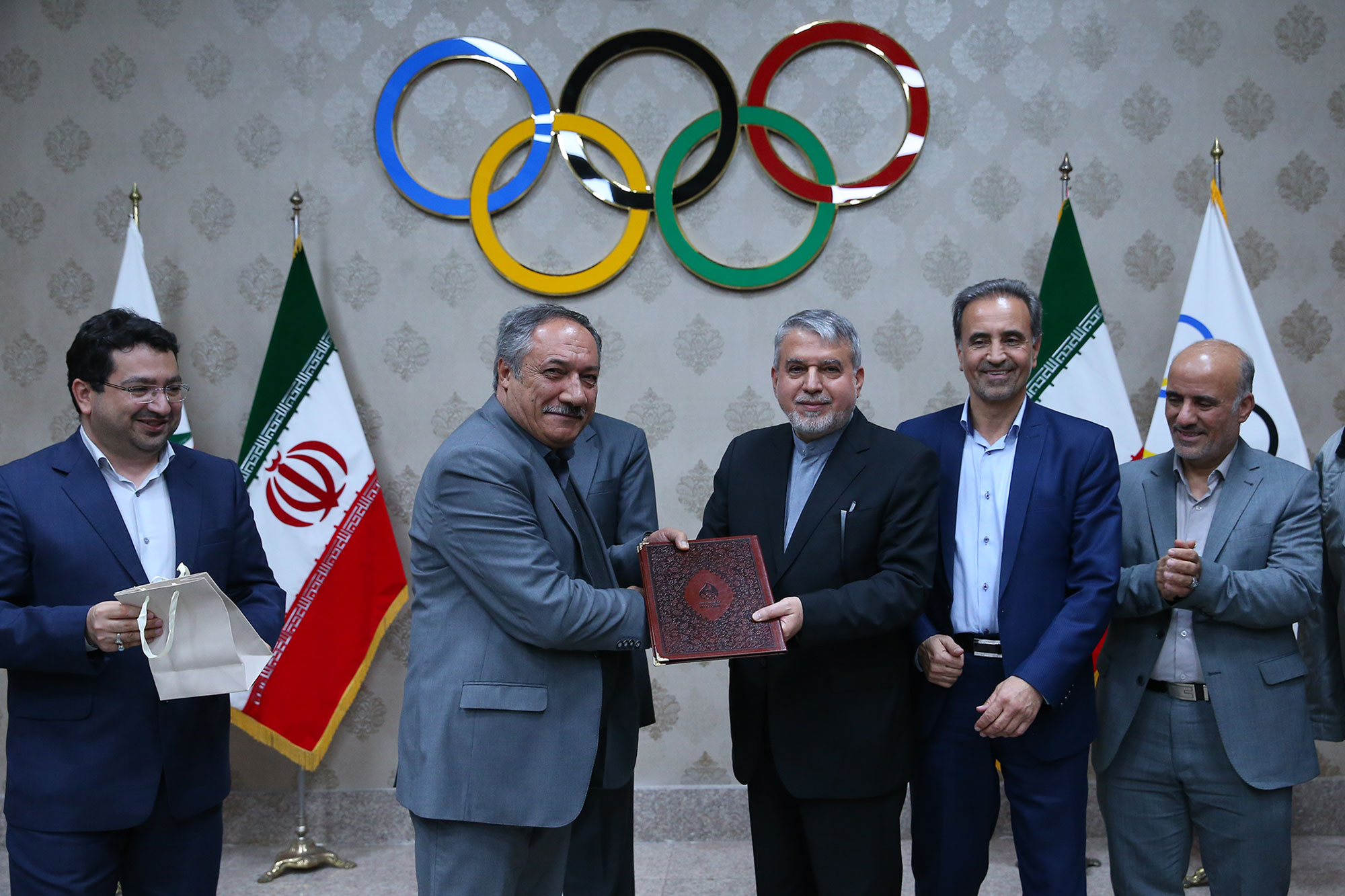 مراسم بدرقه کاروان ورزشی ایران به بازیهای المپیک زمستانی جوانان لوزان 15