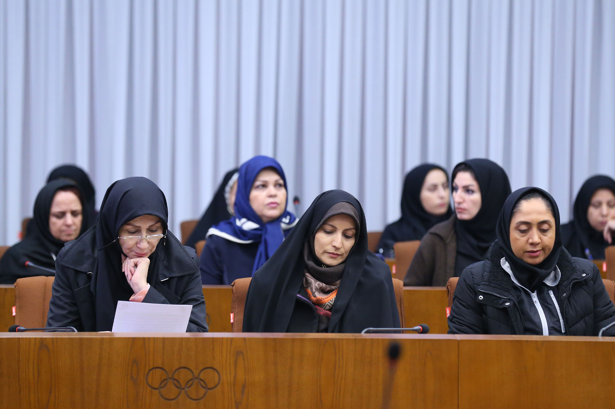 همایش ملی زن و ورزش- فرصت ها و چالش ها 4