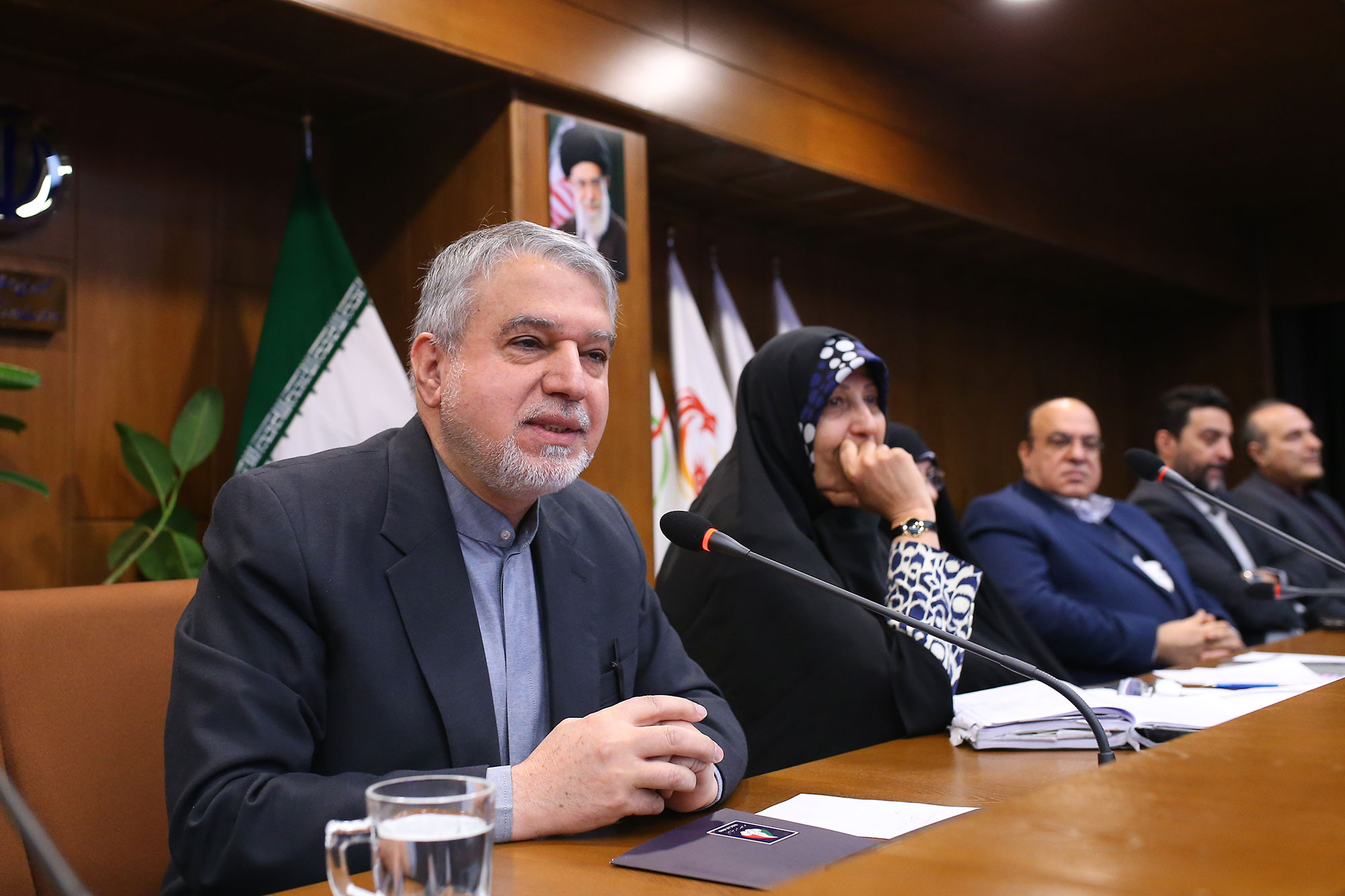 همایش ملی زن و ورزش- فرصت ها و چالش ها 15