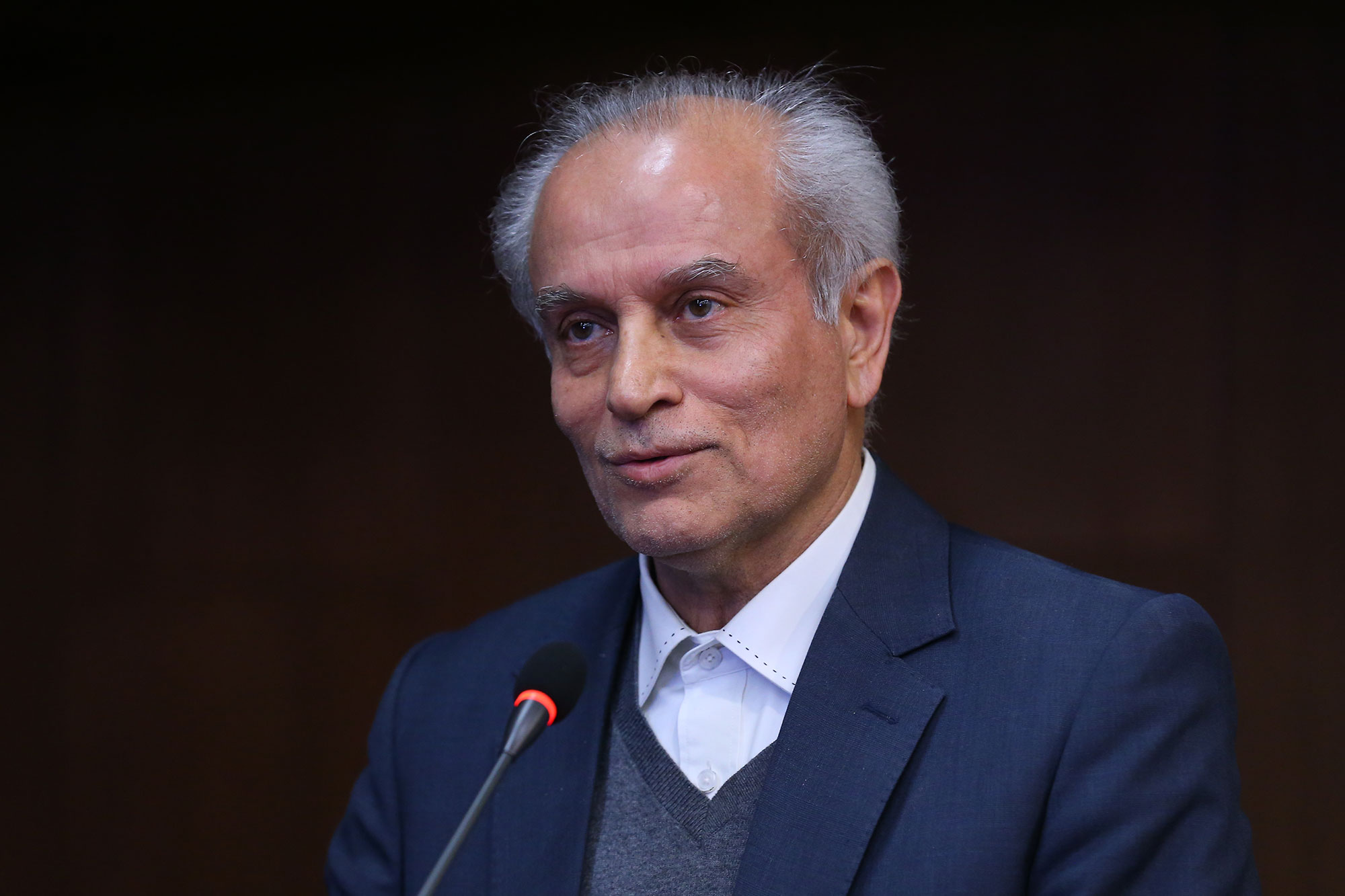 همایش ملی زن و ورزش- فرصت ها و چالش ها 17