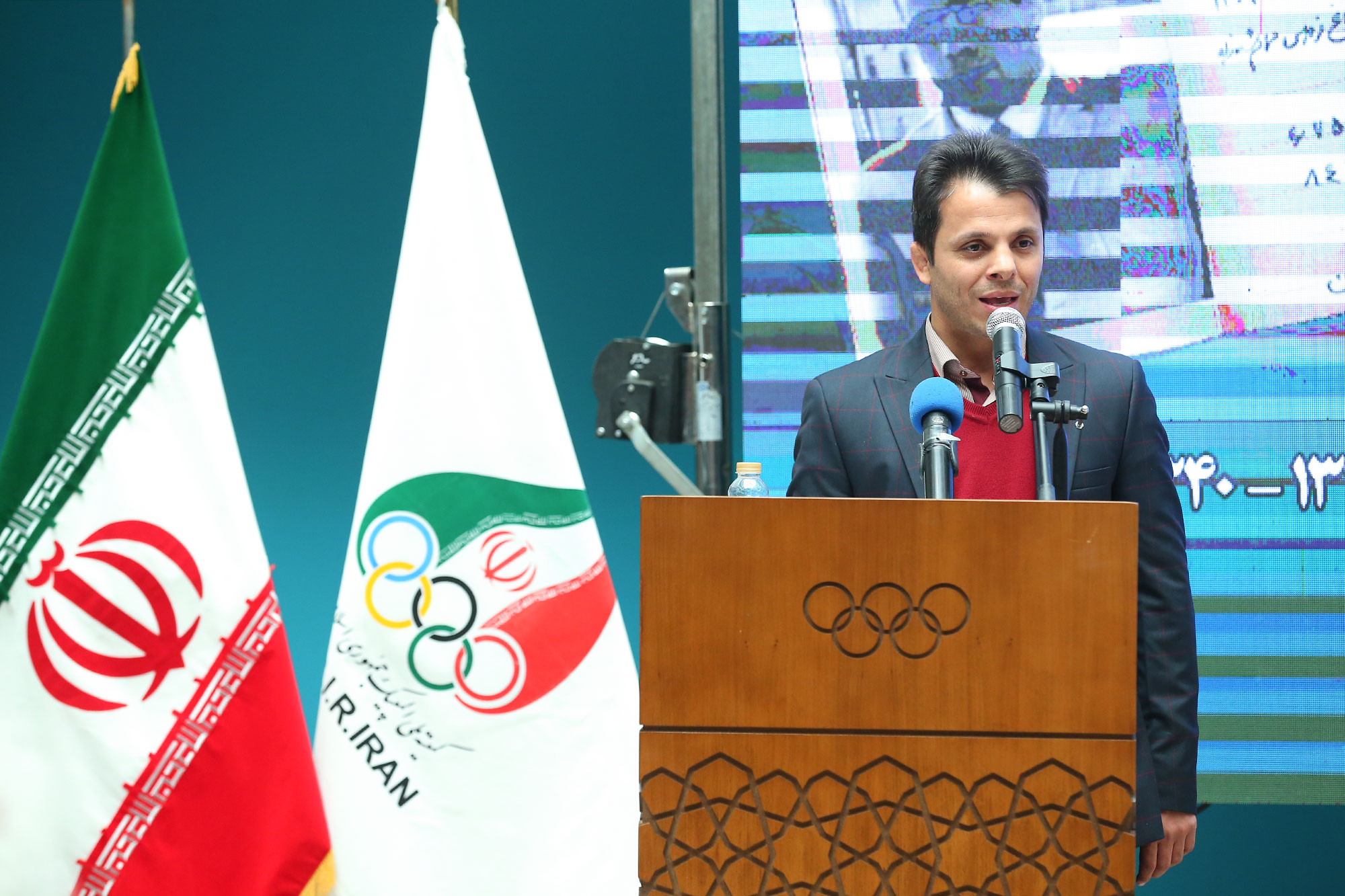 آیین بزرگداشت و رونمایی از دست نوشته های غلامرضا تختی 4