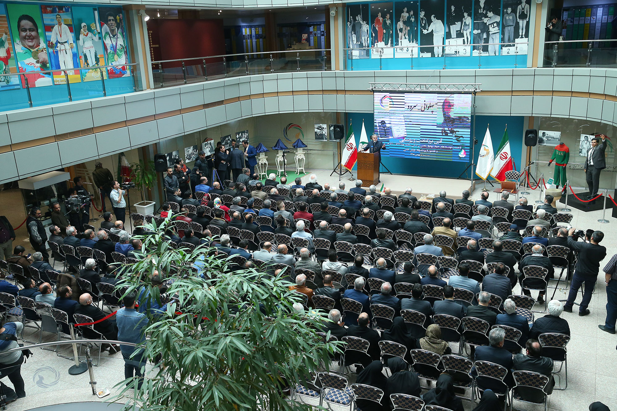 آیین بزرگداشت و رونمایی از دست نوشته های غلامرضا تختی 29