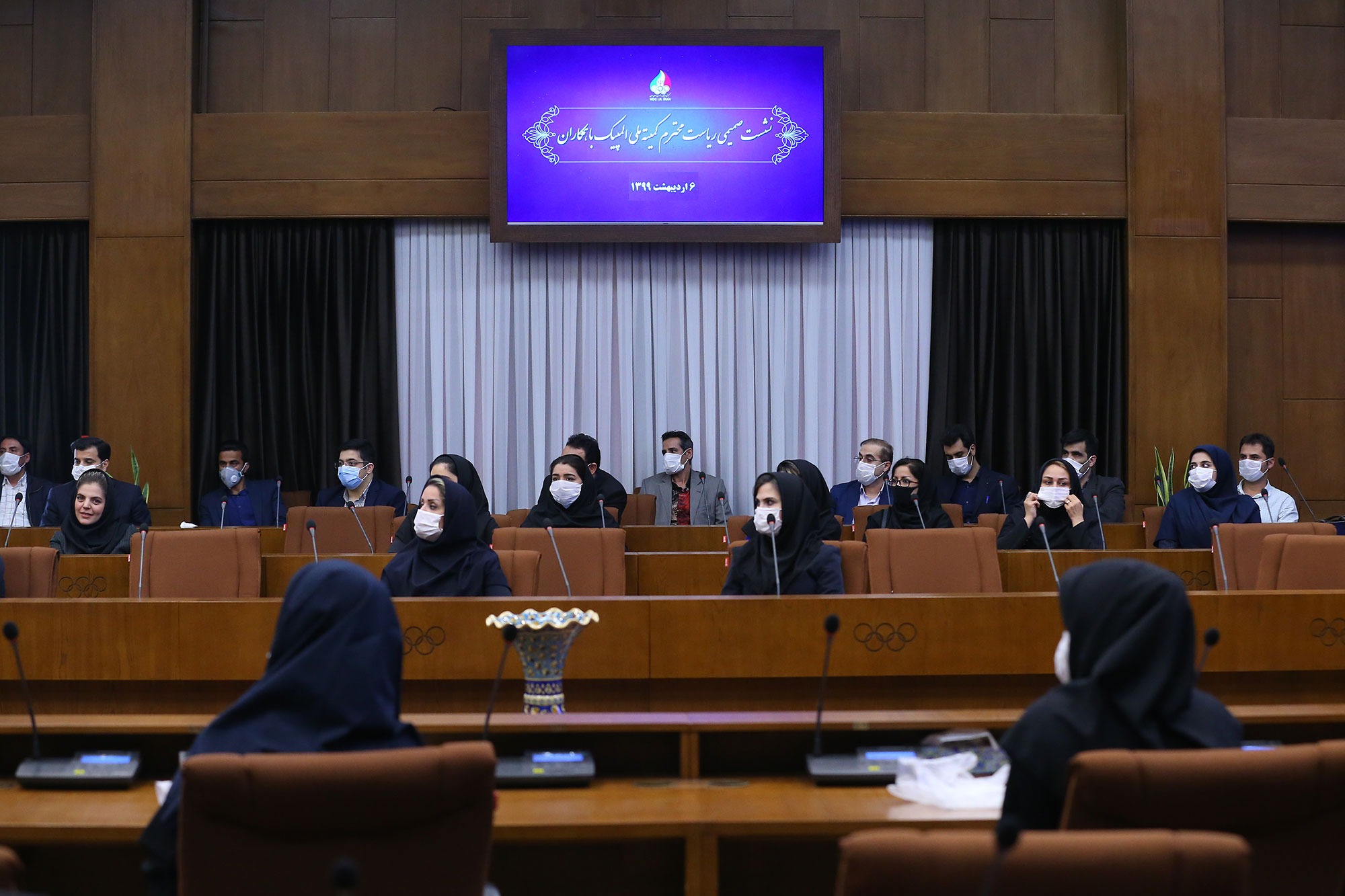 نشست صمیمی ریاست کمیته ملی المپیک با همکاران 8