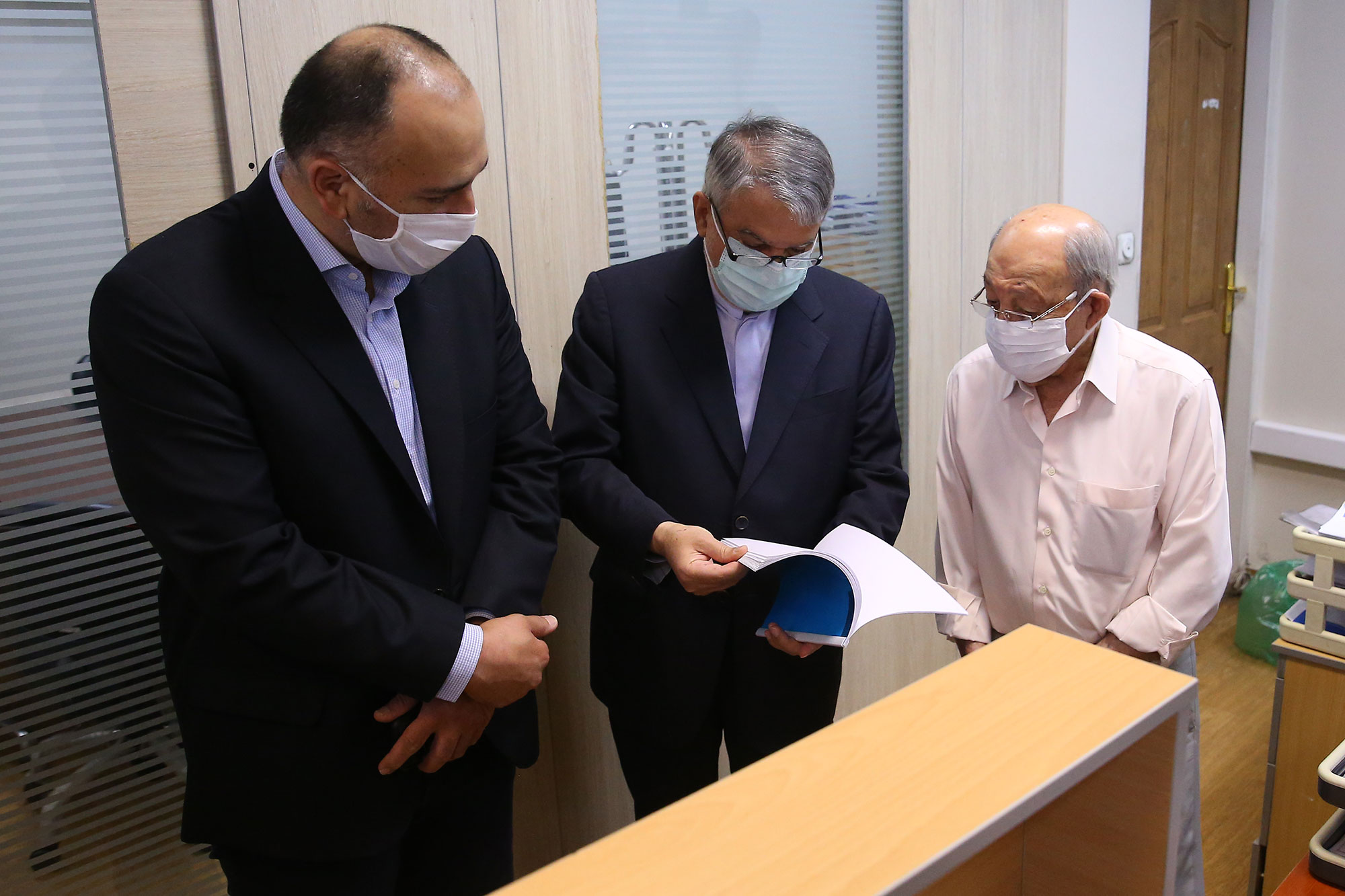 بازدید مسوولان کمیته ملی المپیک از فدراسیون شنا،شیرجه و واترپولو و پزشکی ورزشی 4