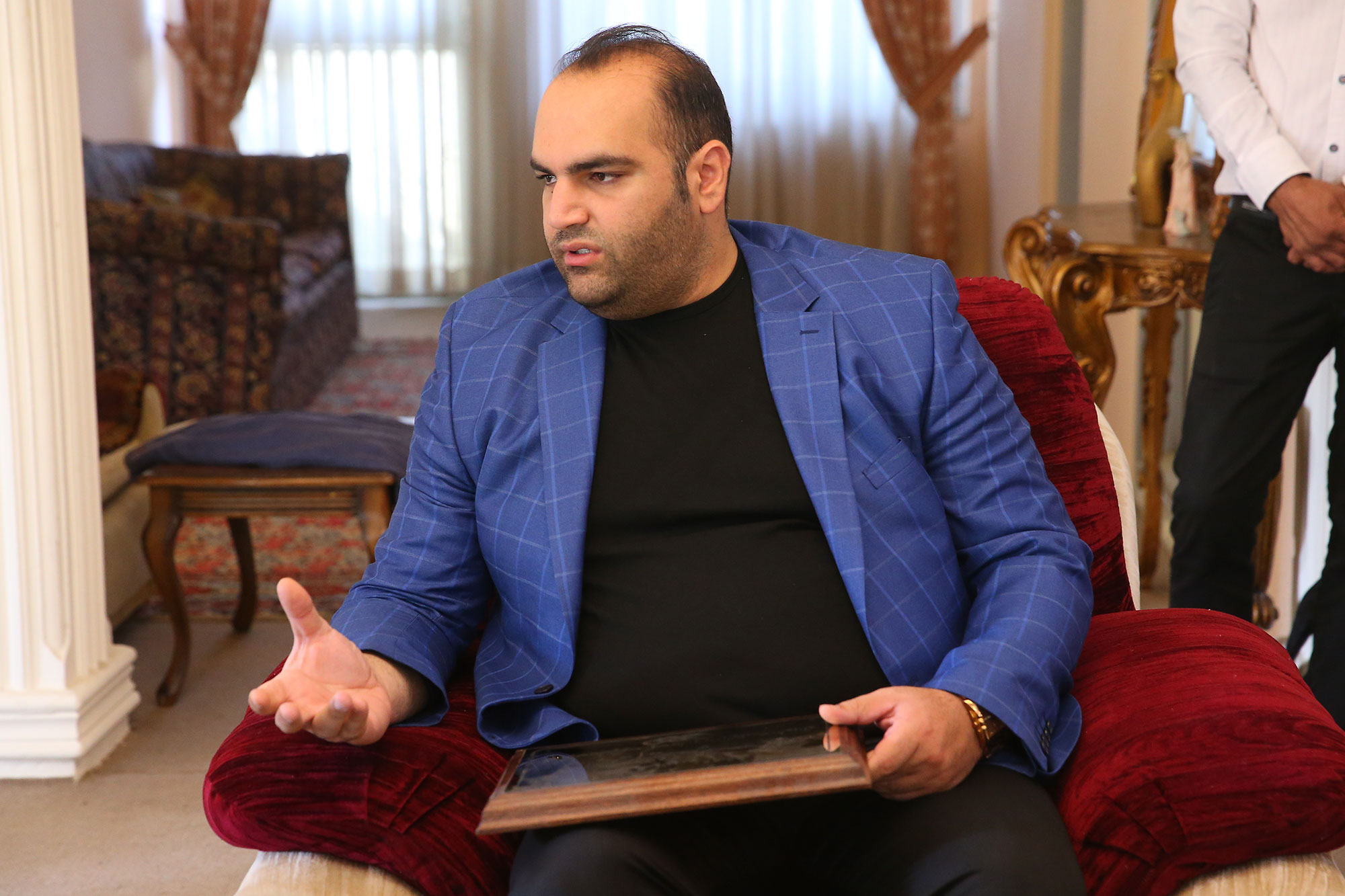 نصب تابلوهای افتخار قهرمانان المپیک استان مازندران 5