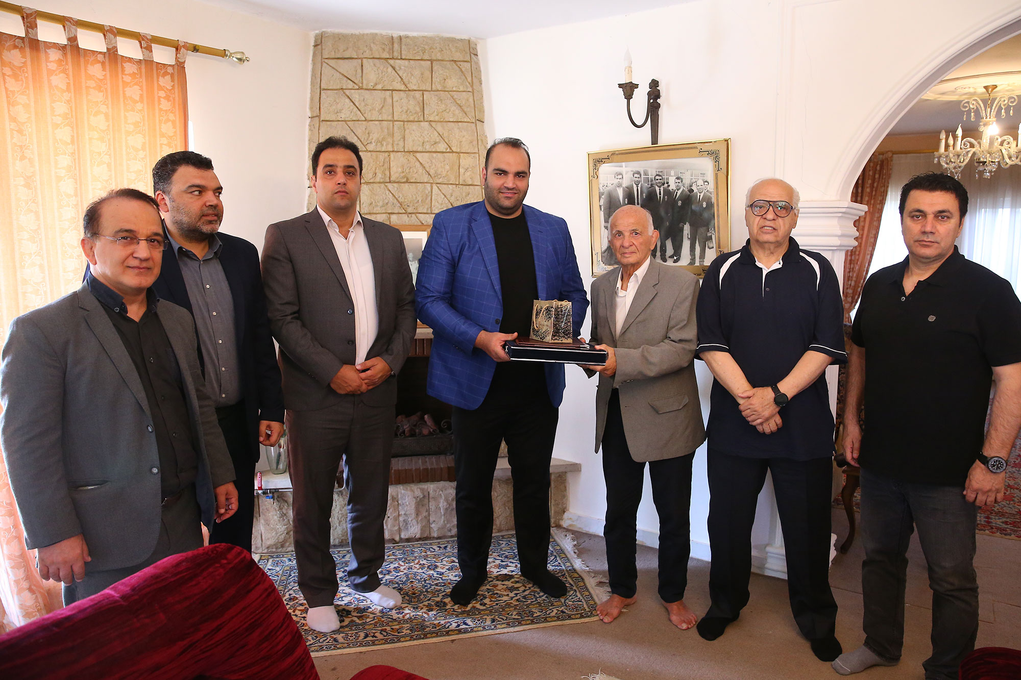 نصب تابلوهای افتخار قهرمانان المپیک استان مازندران 6