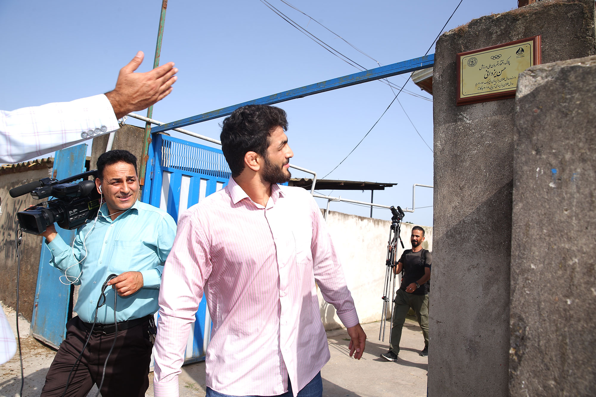 نصب تابلوهای افتخار قهرمانان المپیک استان مازندران 37