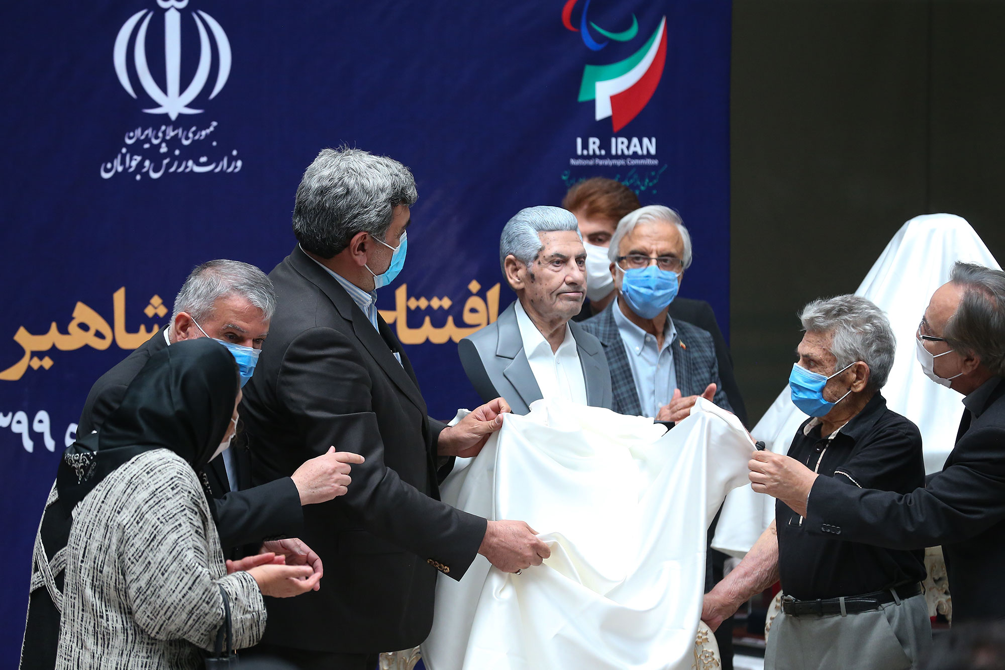 آیین افتتاح تالار مشاهیر ورزش ایران و رونمایی از تندیس قهرمانان ورزش کشور 24