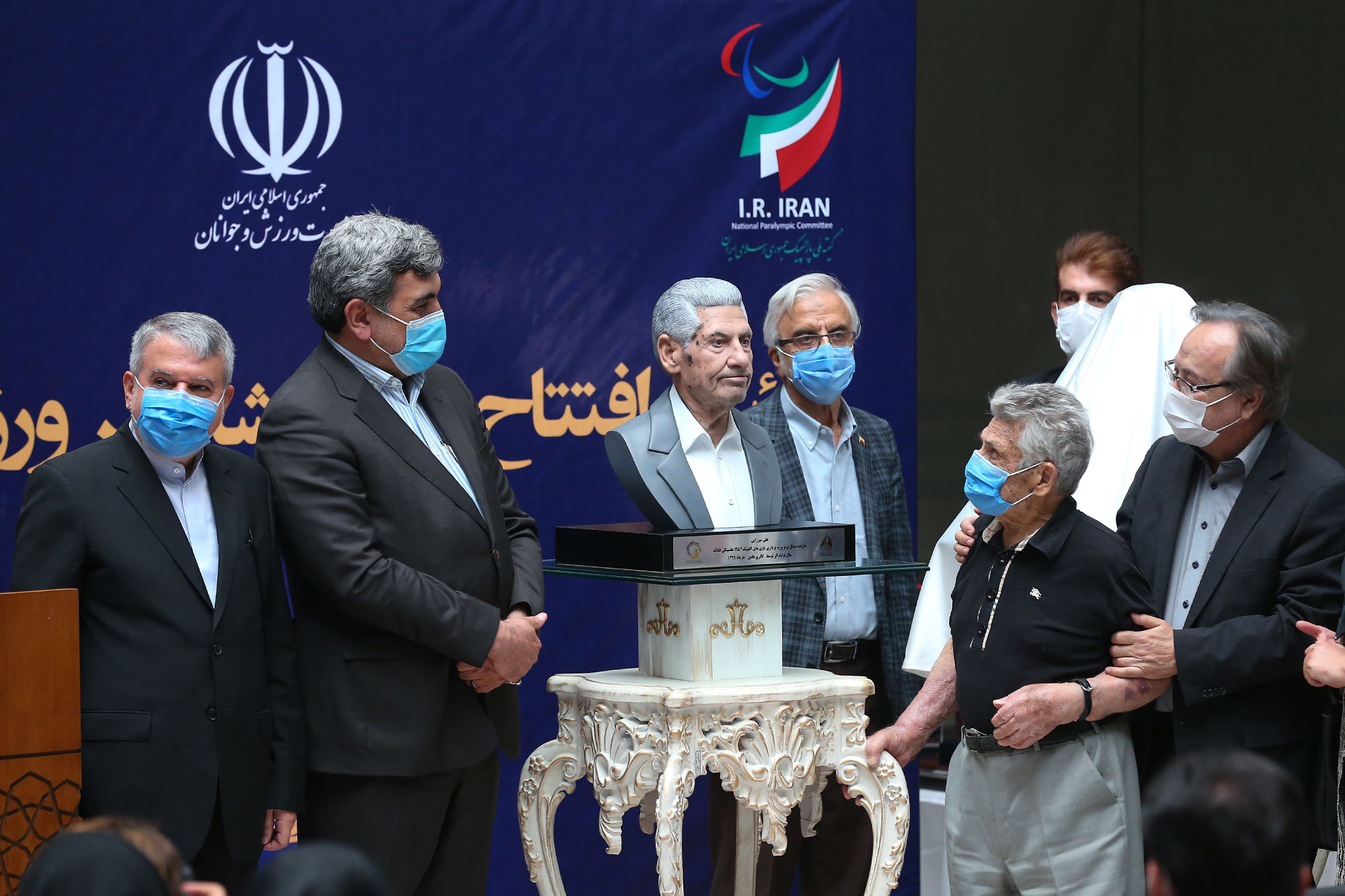 آیین افتتاح تالار مشاهیر ورزش ایران و رونمایی از تندیس قهرمانان ورزش کشور 26