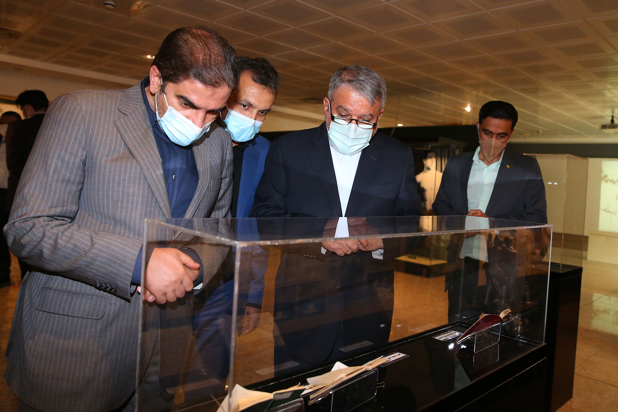 بازدید رییس کمیسیون ورزش مجلس شورای اسلامی از موزه ملی ورزش،المپیک و پارالمپیک 15