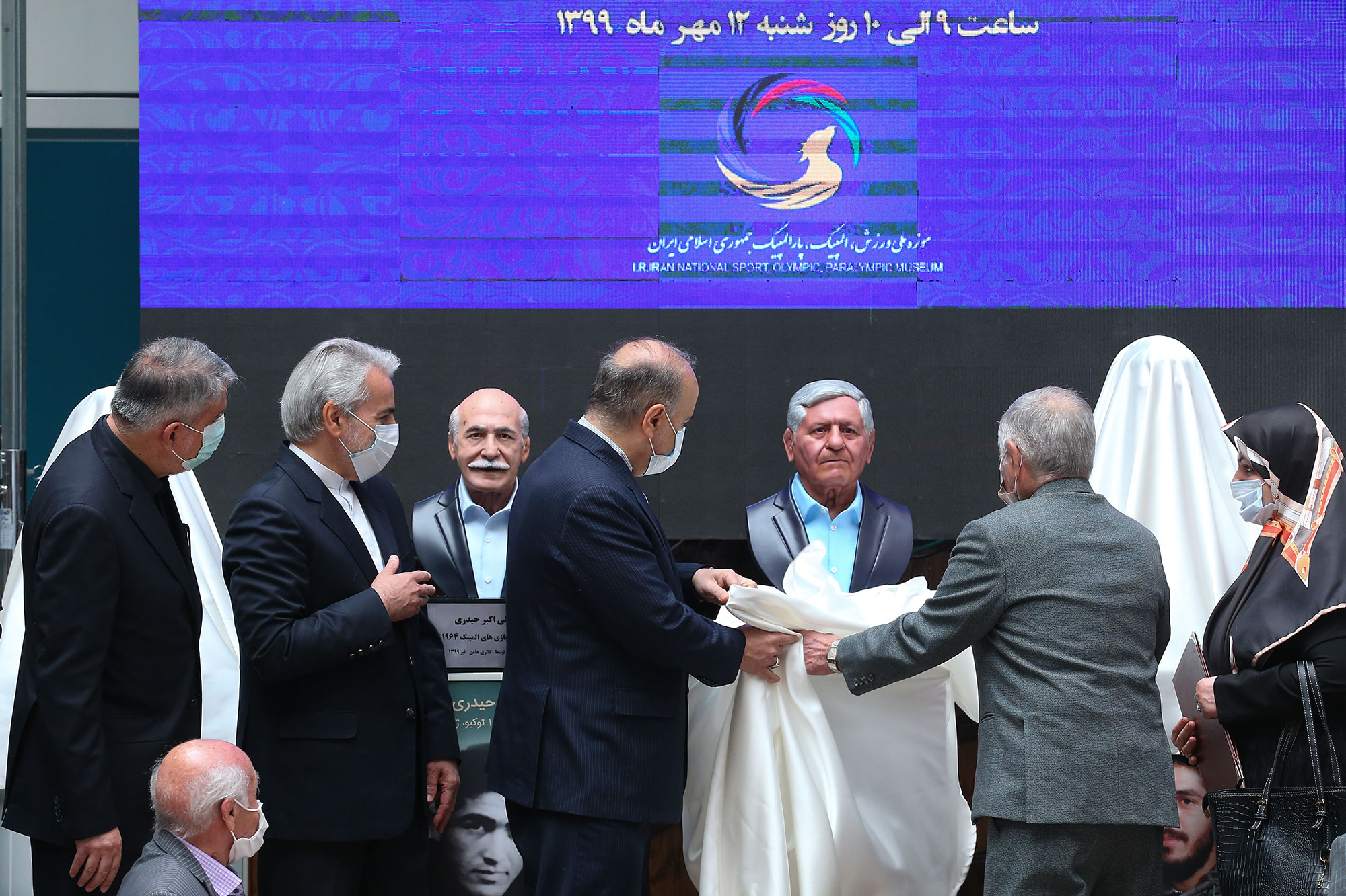 آیین رونمایی از تندیس مدال آوران المپیک و پارالمپیک 23