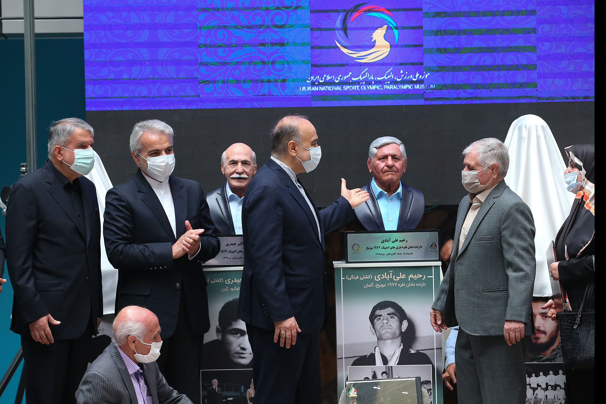 آیین رونمایی از تندیس مدال آوران المپیک و پارالمپیک 24