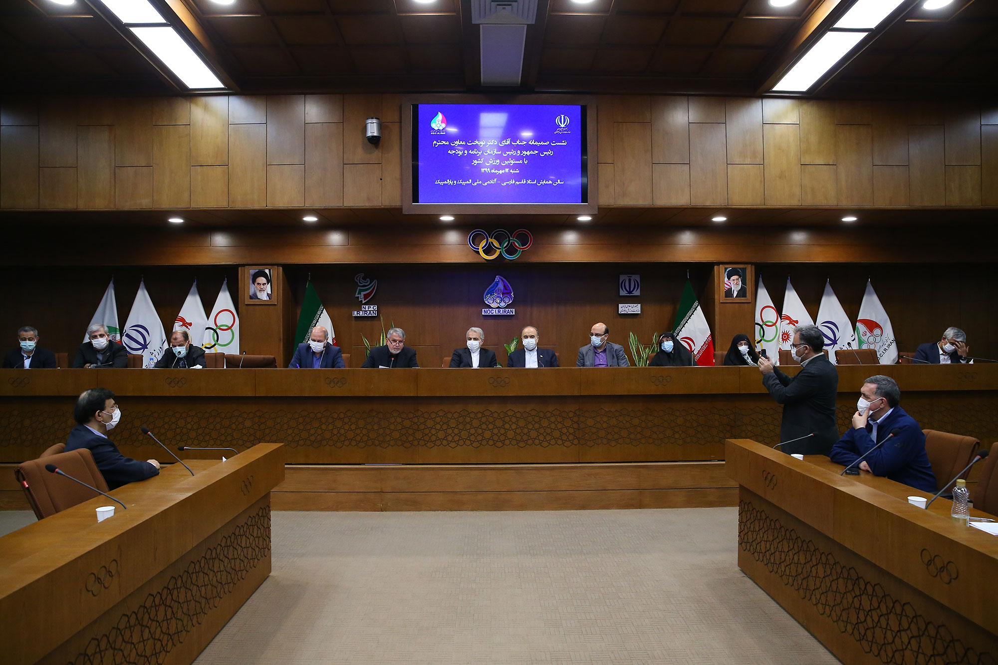 نشست صمیمانه دکتر نوبخت با مسئولین ورزش کشور 9