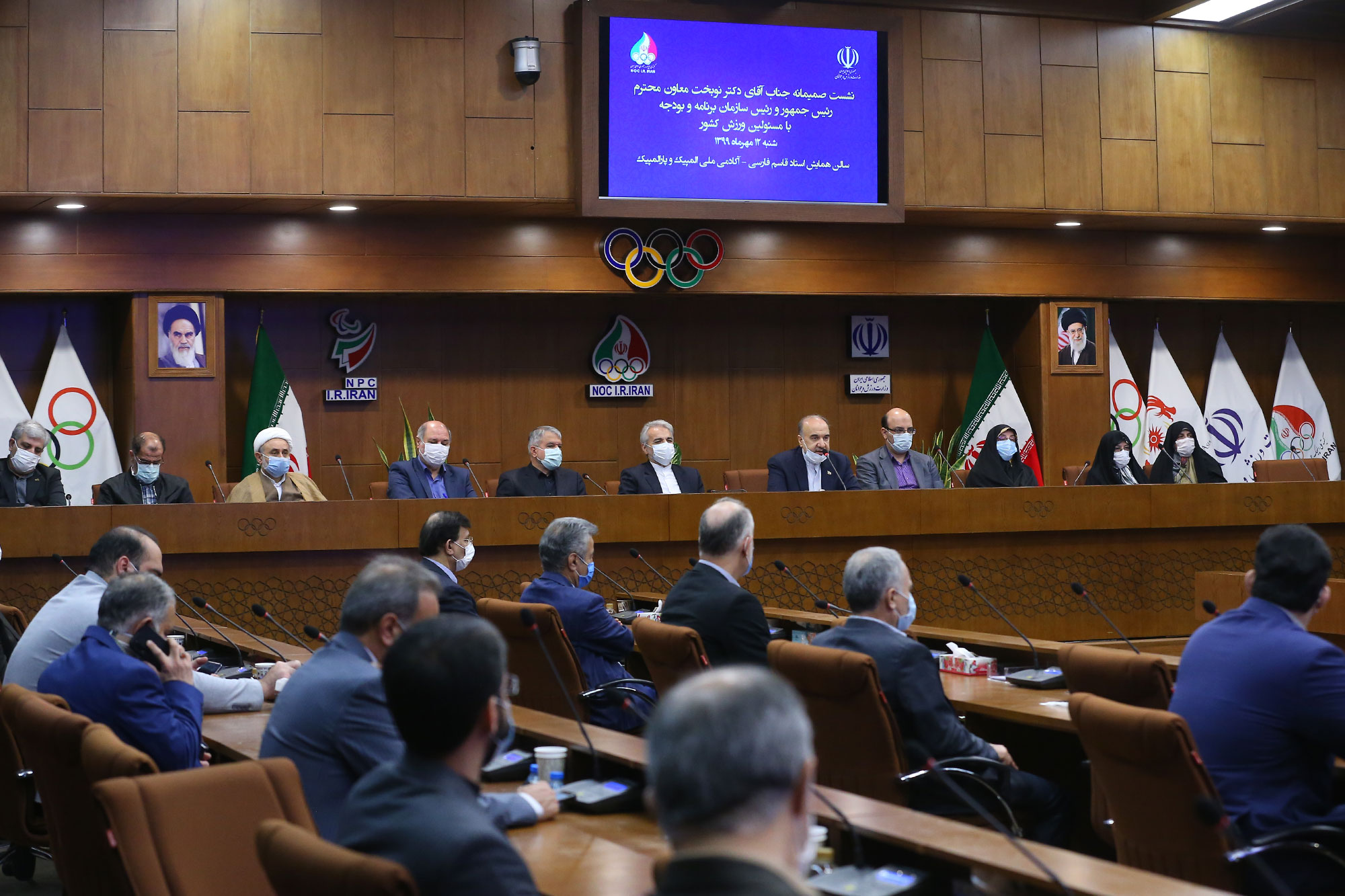 نشست صمیمانه دکتر نوبخت با مسئولین ورزش کشور 15