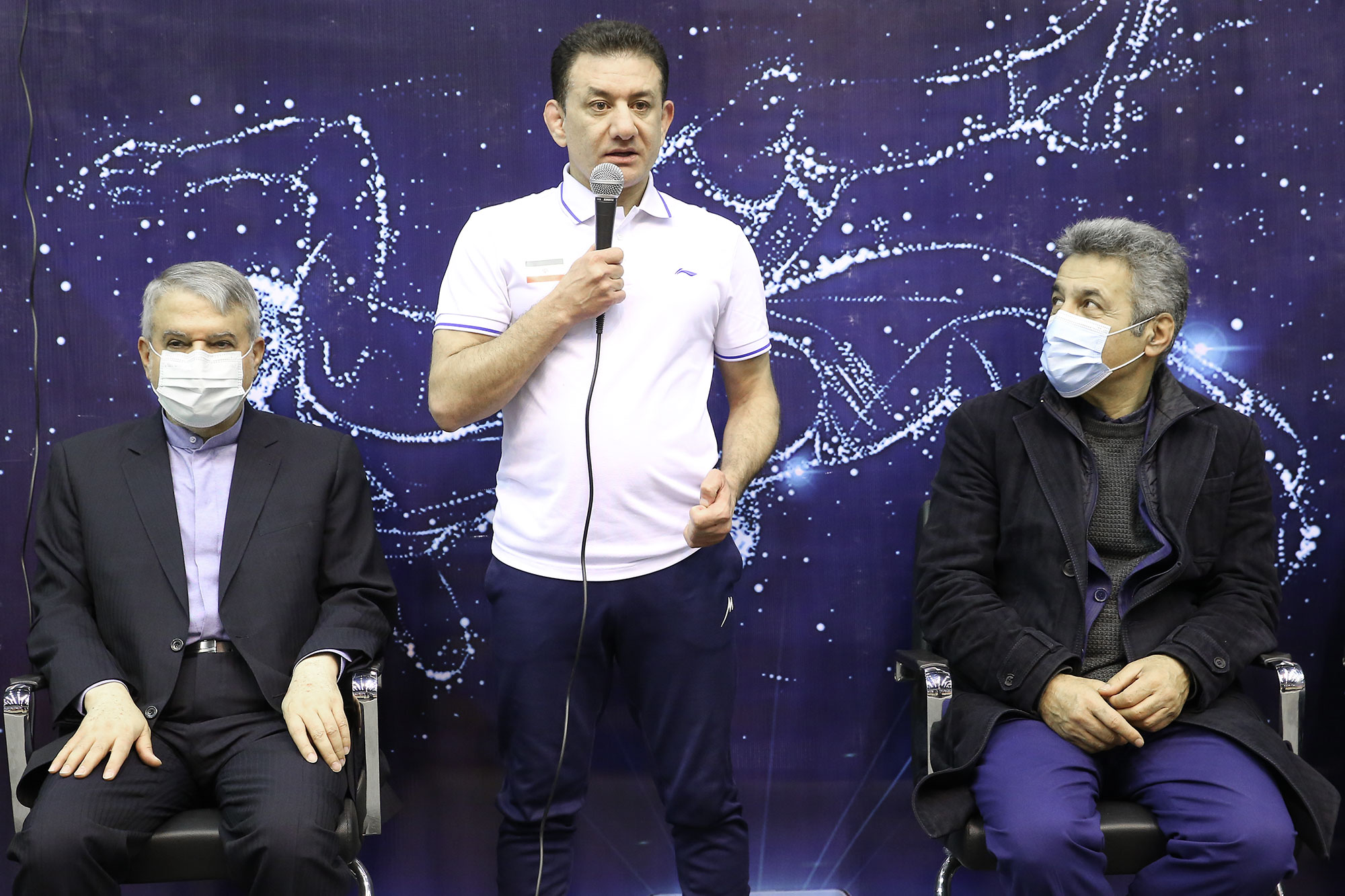 بازدید ریاست کمیته ملی المپیک از فدراسیون های کشتی و تنیس 27