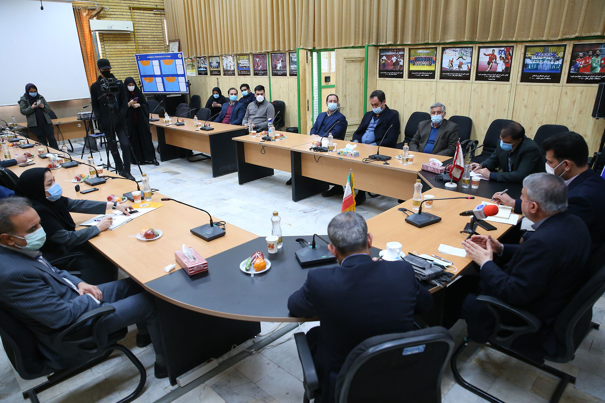 بازدید ریاست کمیته ملی المپیک از فدراسیون هندبال 13