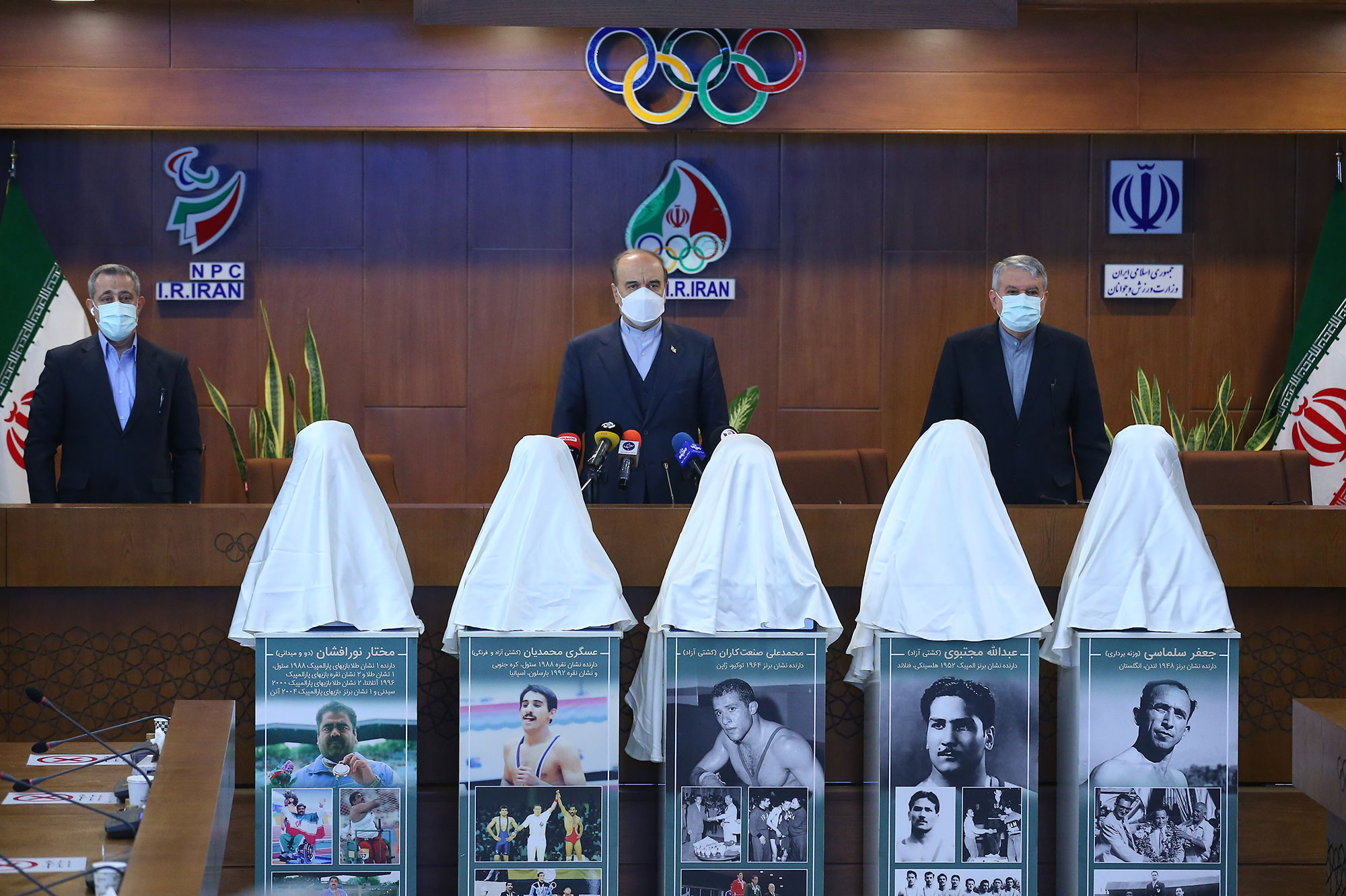 مراسم رونمایی از تندیس قهرمانان ورزش کشور 10