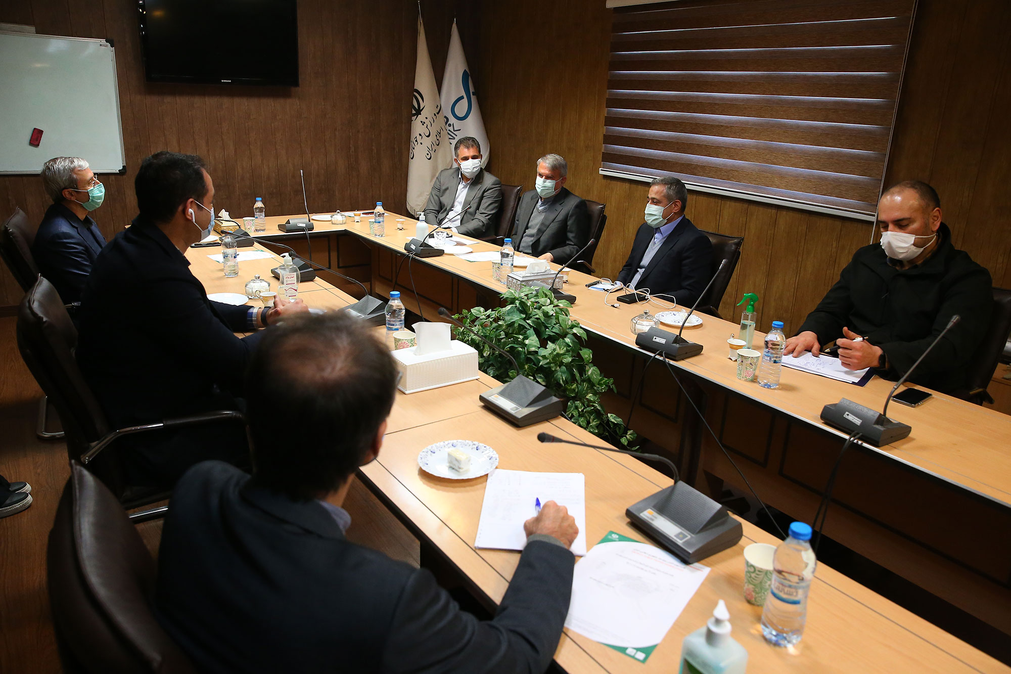 بازدید مسئولین کمیته ملی المپیک از فدراسیون های دوومیدانی و تنیس روی میز 14