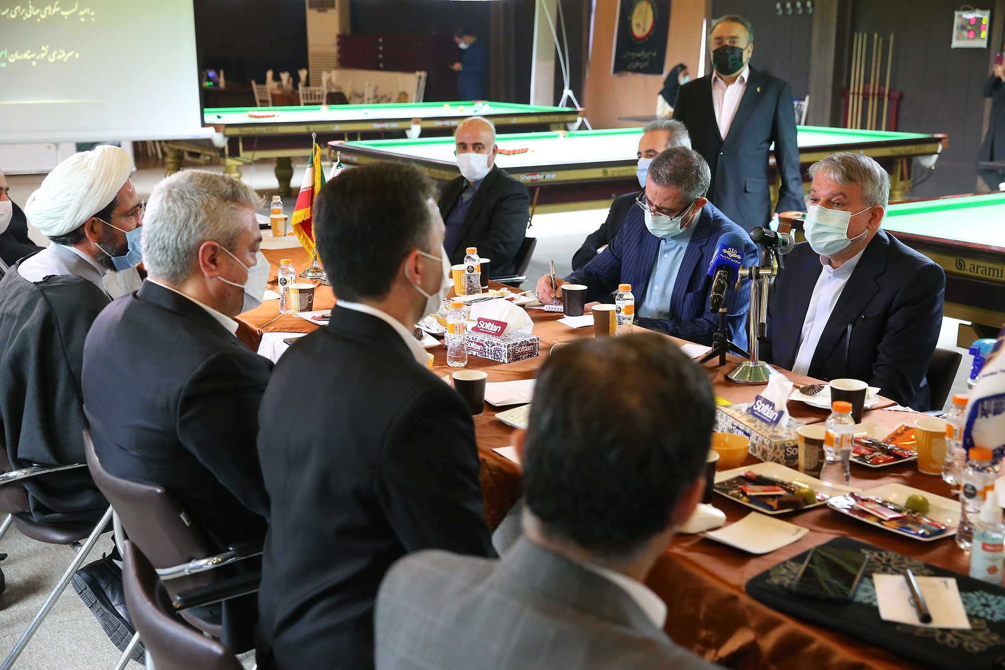 بازدید مسئولین کمیته ملی المپیک از فدراسیون های ژیمناستیک، هاکی و بولینگ و بیلیارد 44