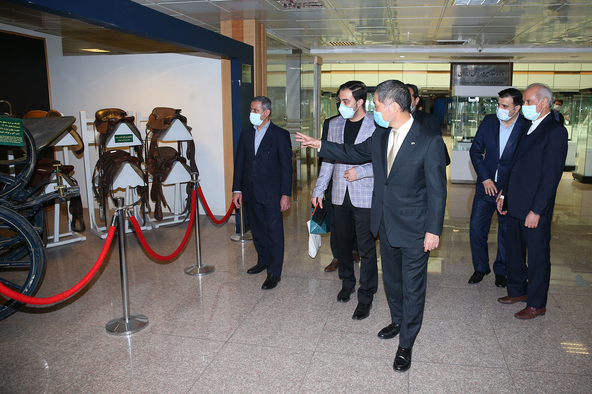 بازدید سفیر ژاپن از موزه ملی ورزش، المپیک و پارالمپیک 17