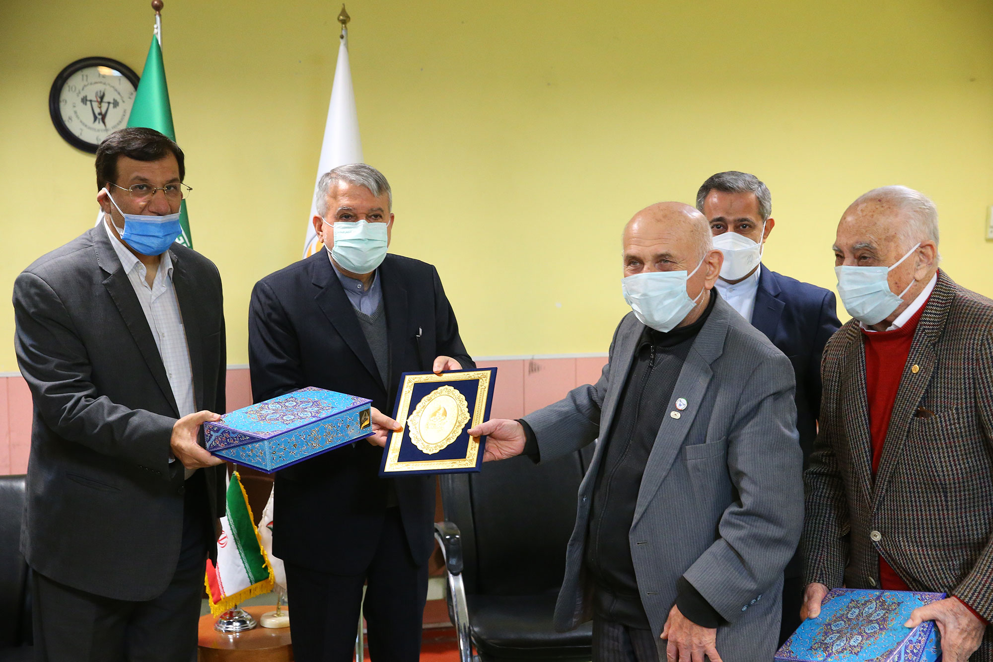 بازدید مسئولین کمیته ملی المپیک از فدراسیون های اسکیت، وزنه برداری، بسکتبال، ووشو و ورزش های سه گانه 35