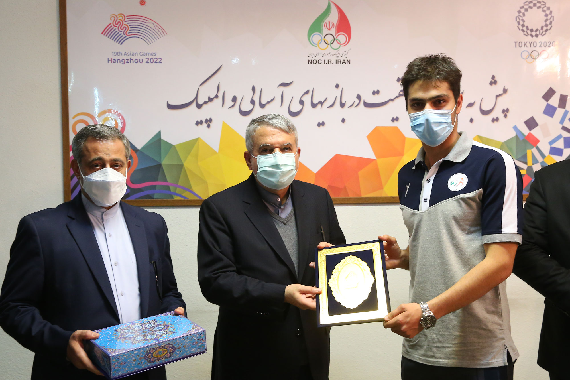 بازدید مسئولین کمیته ملی المپیک از فدراسیون های اسکیت، وزنه برداری، بسکتبال، ووشو و ورزش های سه گانه 71