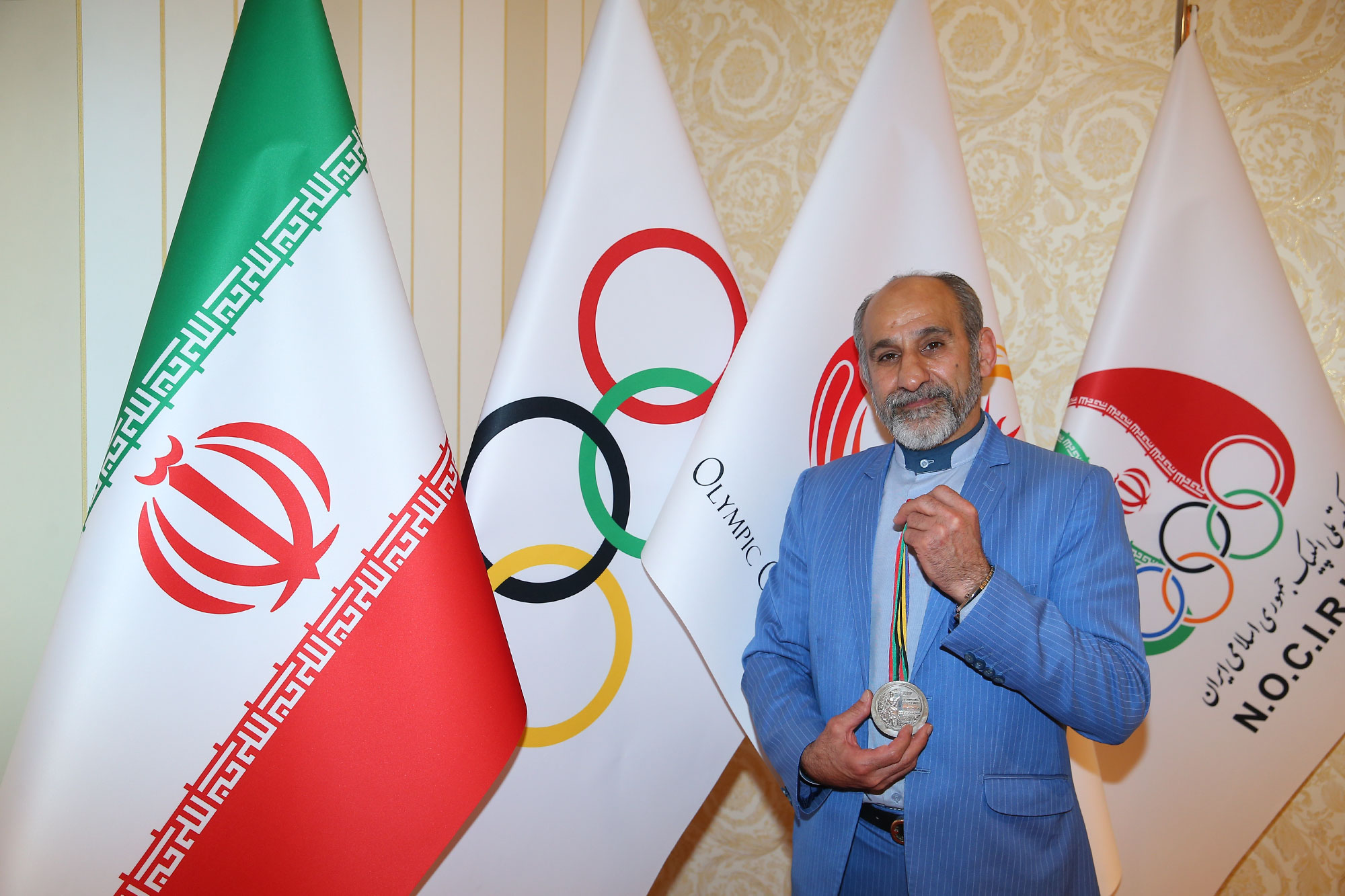 اهدا مدال نقره عسگری محمدیان در المپیک بارسلون به موزه ملی ورزش، المپیک و پارالمپیک  18