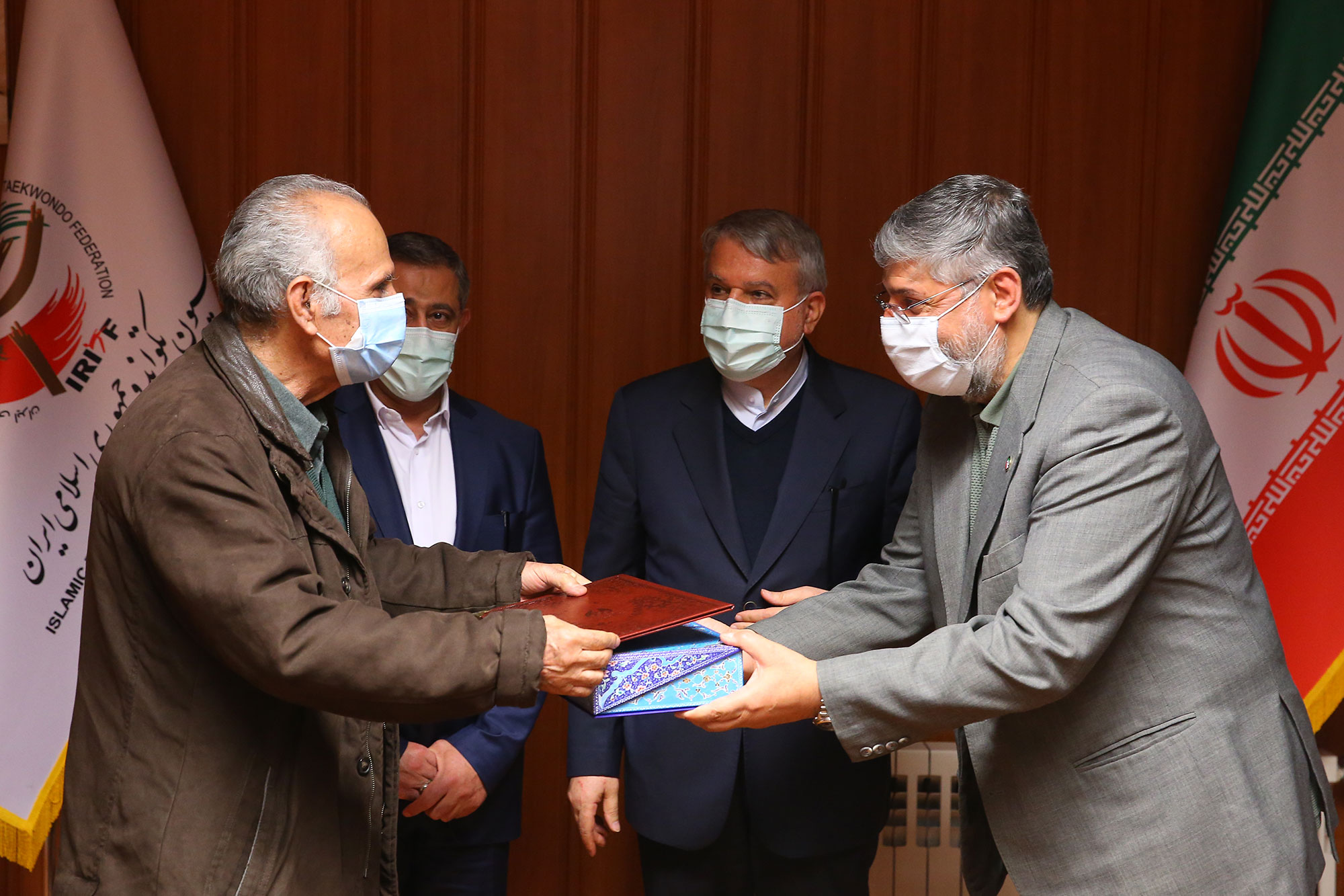 بازدید مسئولین کمیته ملی المپیک از فدراسیون های کاراته و تکواندو 31