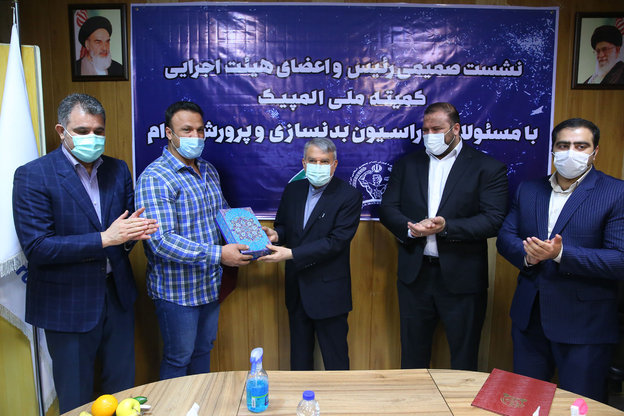 بازدید مسئولین کمیته ملی المپیک از فدراسیون های پزشکی ورزشی،پرورش اندام،نجات غریق و انجمن ورزش های رزمی 19