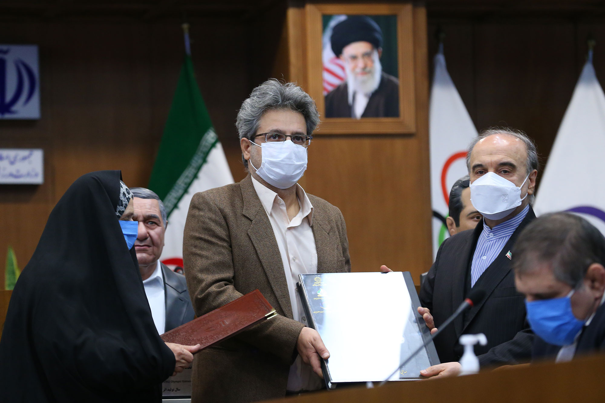 مراسم رونمایی از سردیس قهرمانان ورزش کشور 30