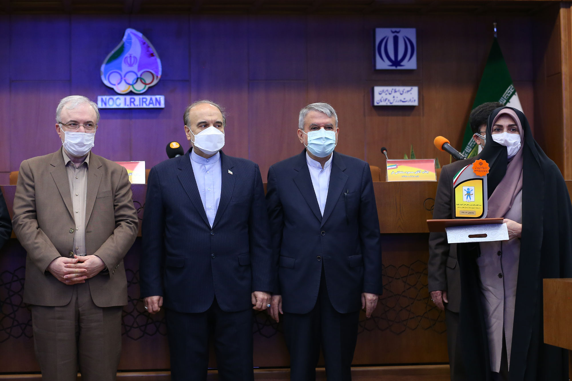 امضای تفاهم نامه وزرات اموزش و پرورش، بهداشت و ورزش و جوانان 23