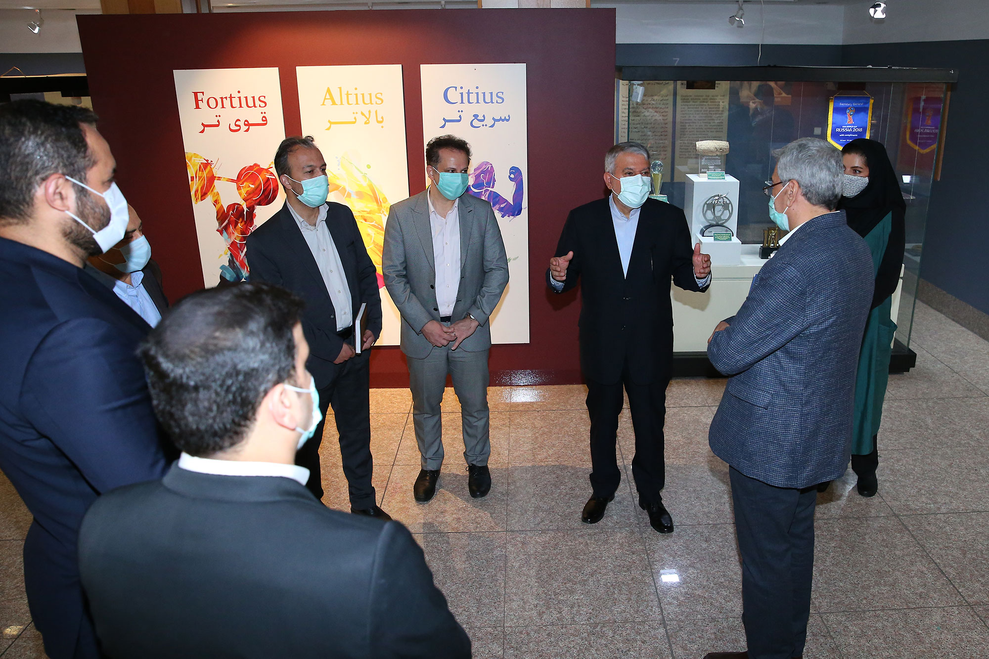 بازدید ریاست دانشگاه علوم تحقیقات و فناوری از موزه ملی ورزش و امضا تفاهم نامه همکاری با کمیته ملی المپیک 4