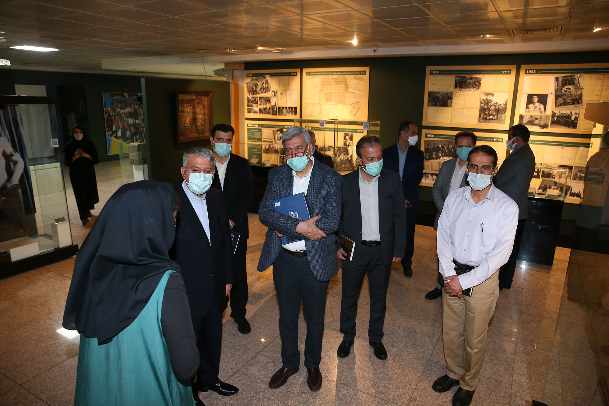 بازدید ریاست دانشگاه علوم تحقیقات و فناوری از موزه ملی ورزش و امضا تفاهم نامه همکاری با کمیته ملی المپیک 11