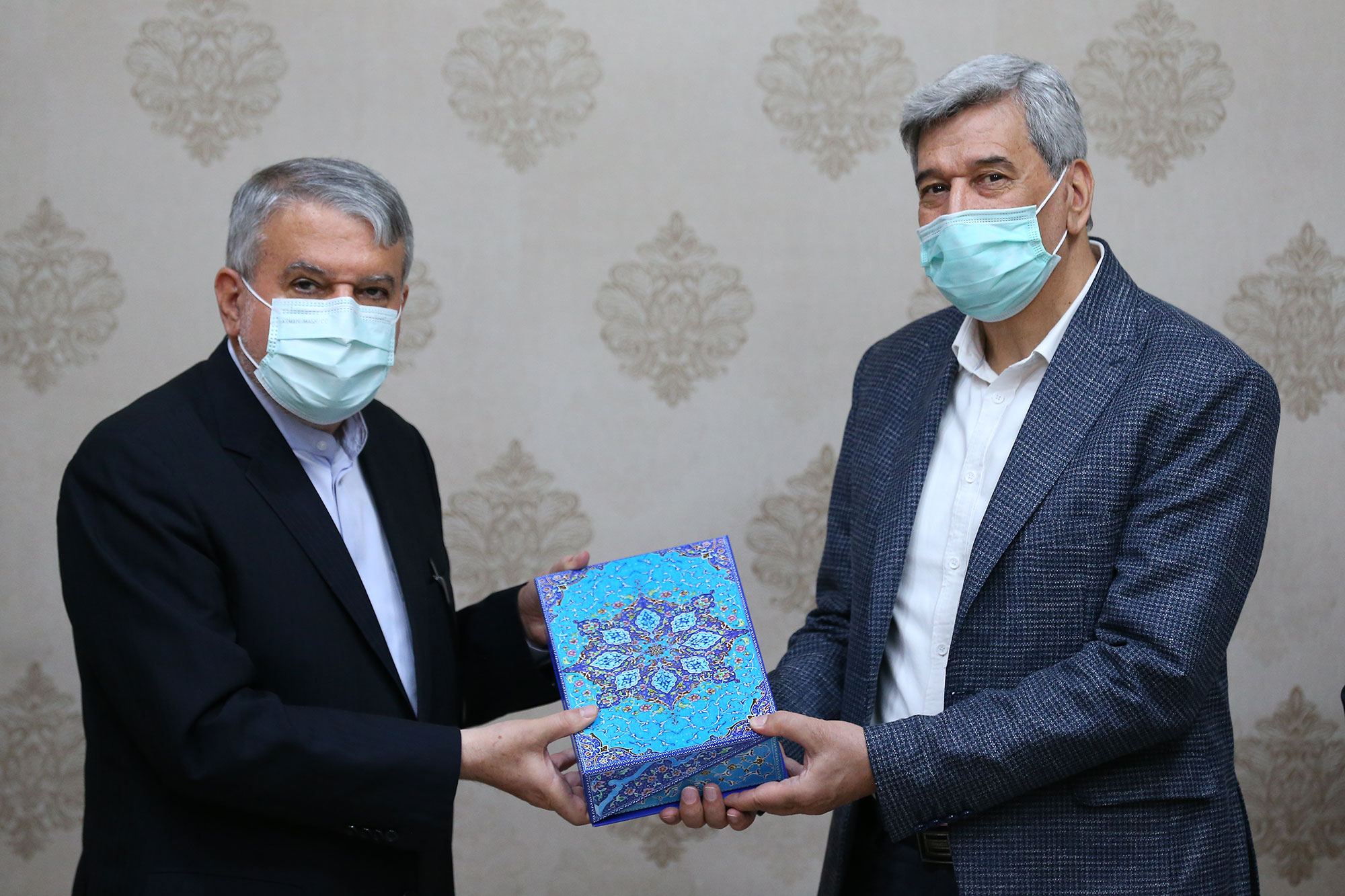 بازدید ریاست دانشگاه علوم تحقیقات و فناوری از موزه ملی ورزش و امضا تفاهم نامه همکاری با کمیته ملی المپیک 27