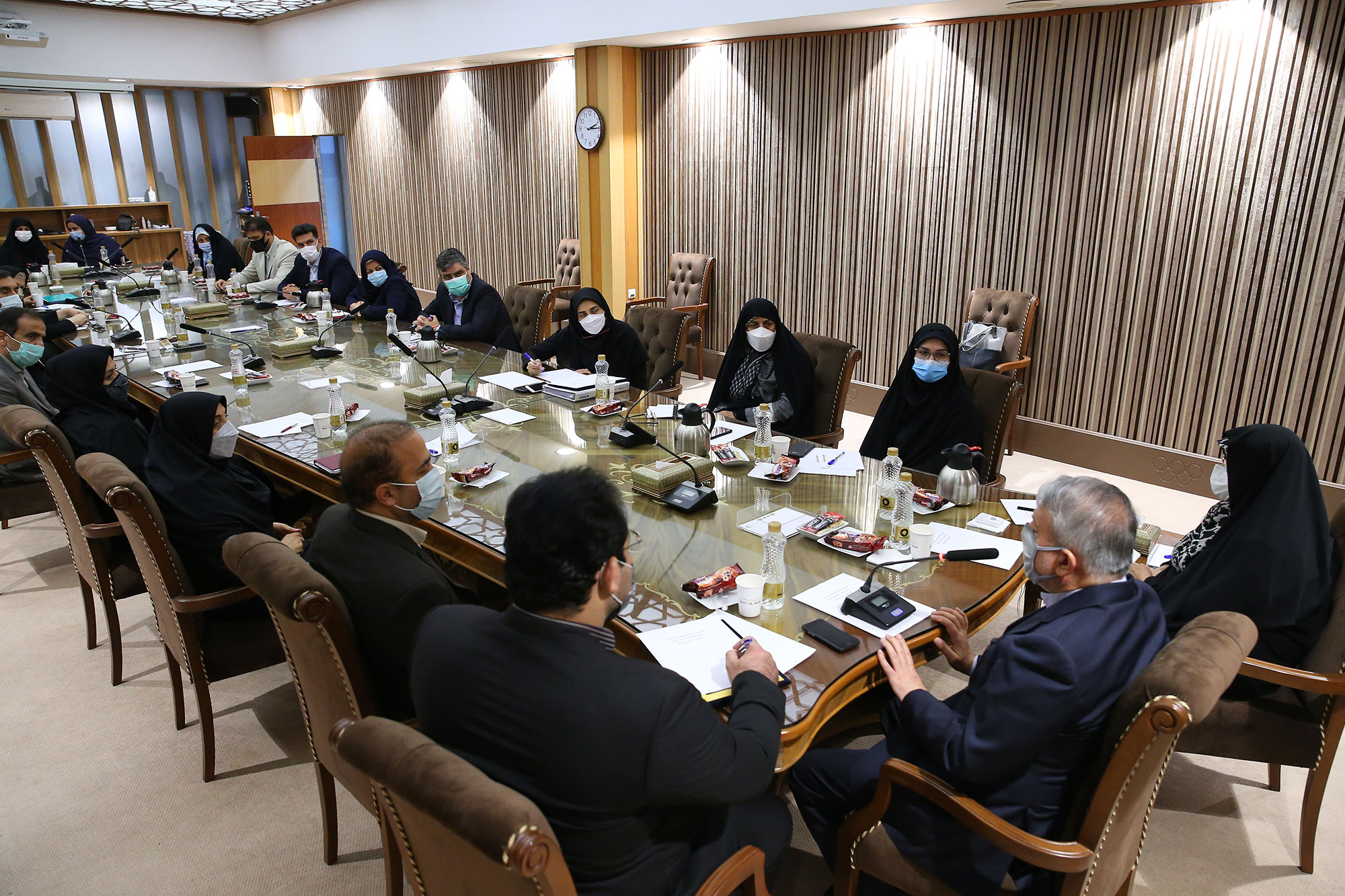 جلسه کمیسیون زنان  12