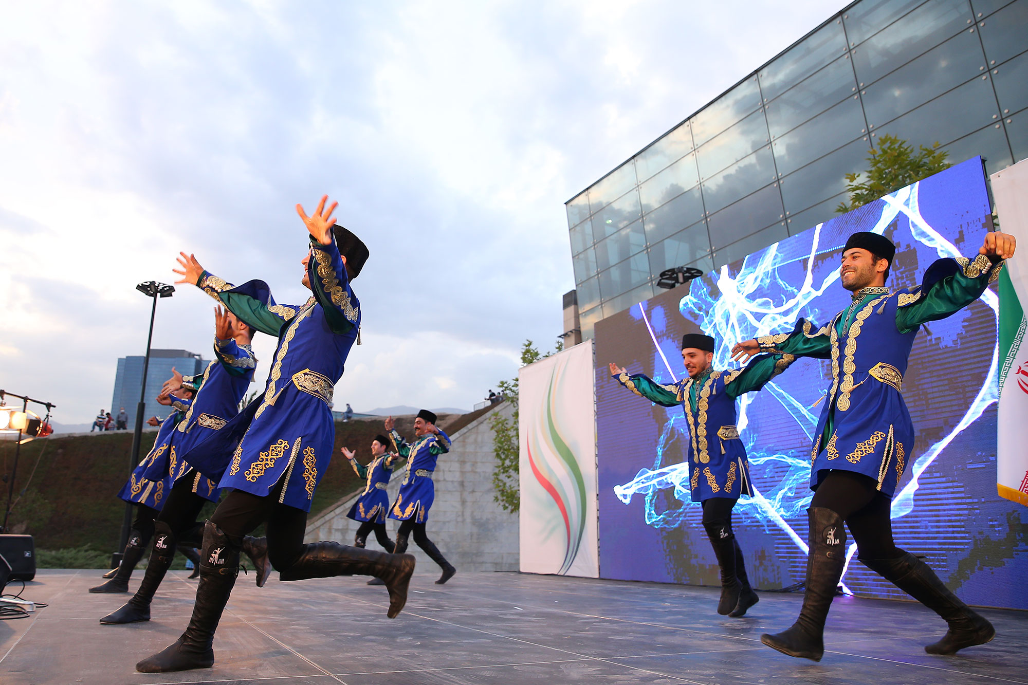 مراسم اختتامیه هفته المپیک 8