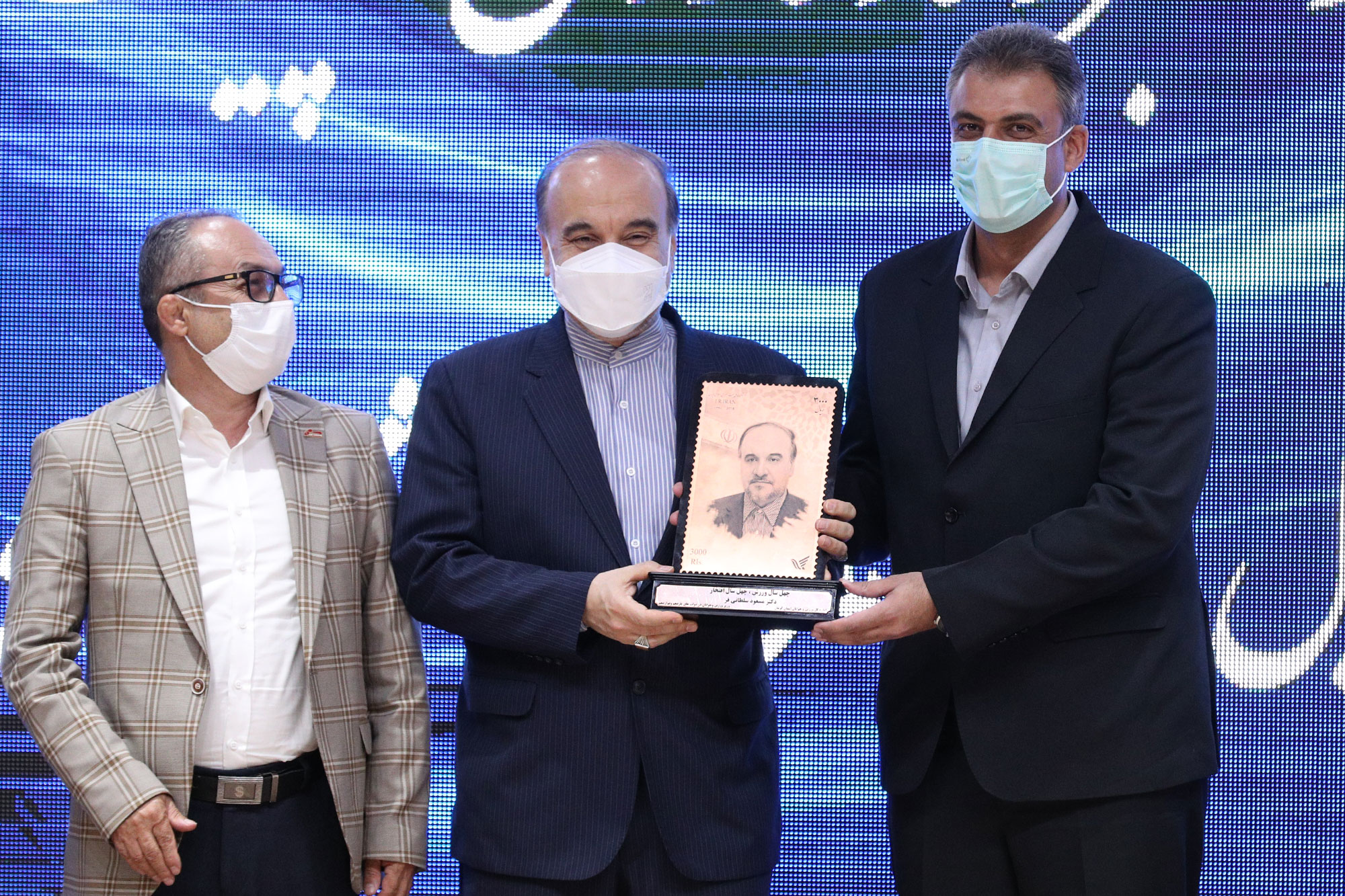 مراسم رونمایی از تمبر و نماد کاروان ورزشی ایران در المپیک توکیو 16