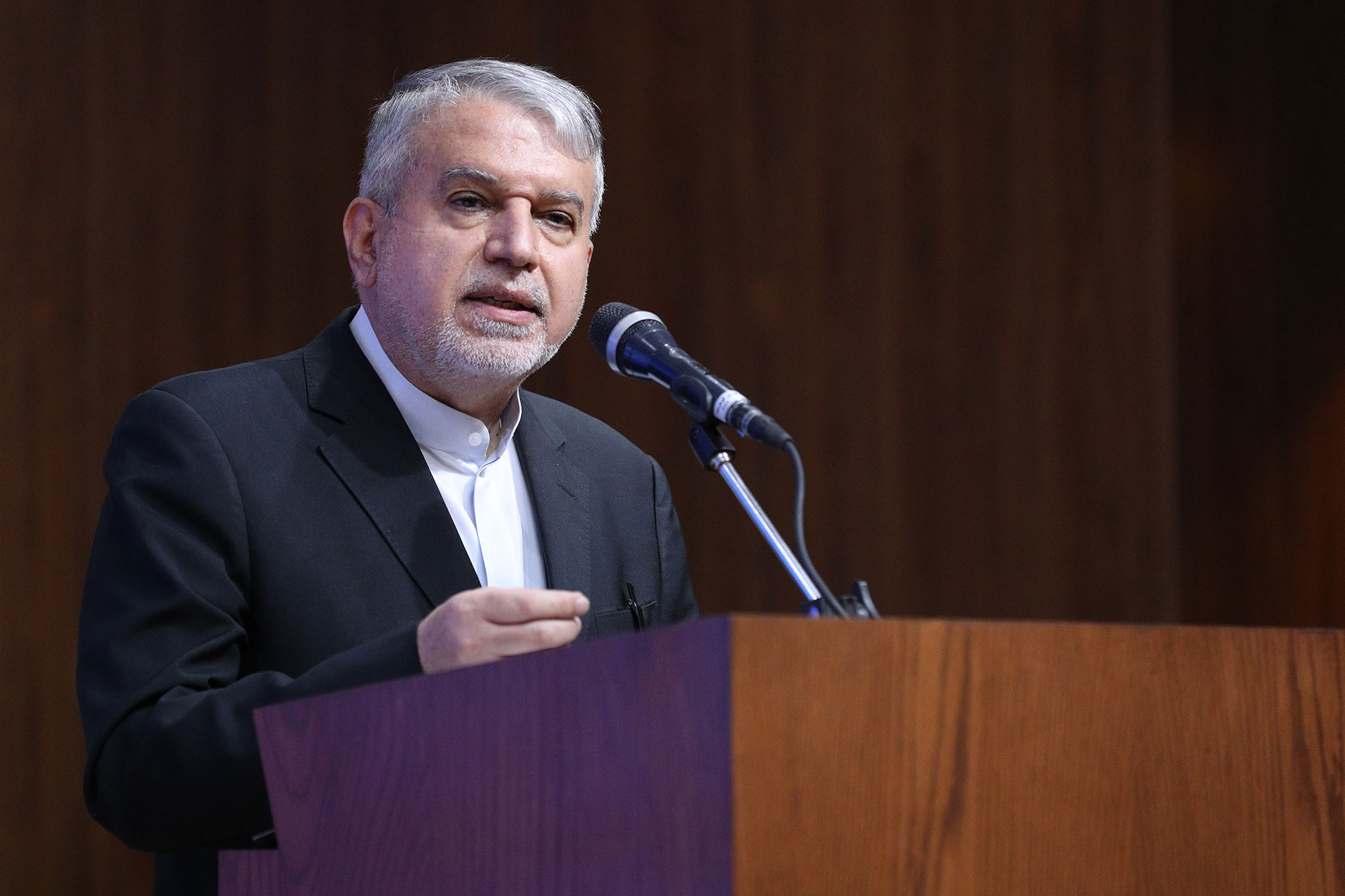 مراسم رونمایی از تمبر و نماد کاروان ورزشی ایران در المپیک توکیو 22