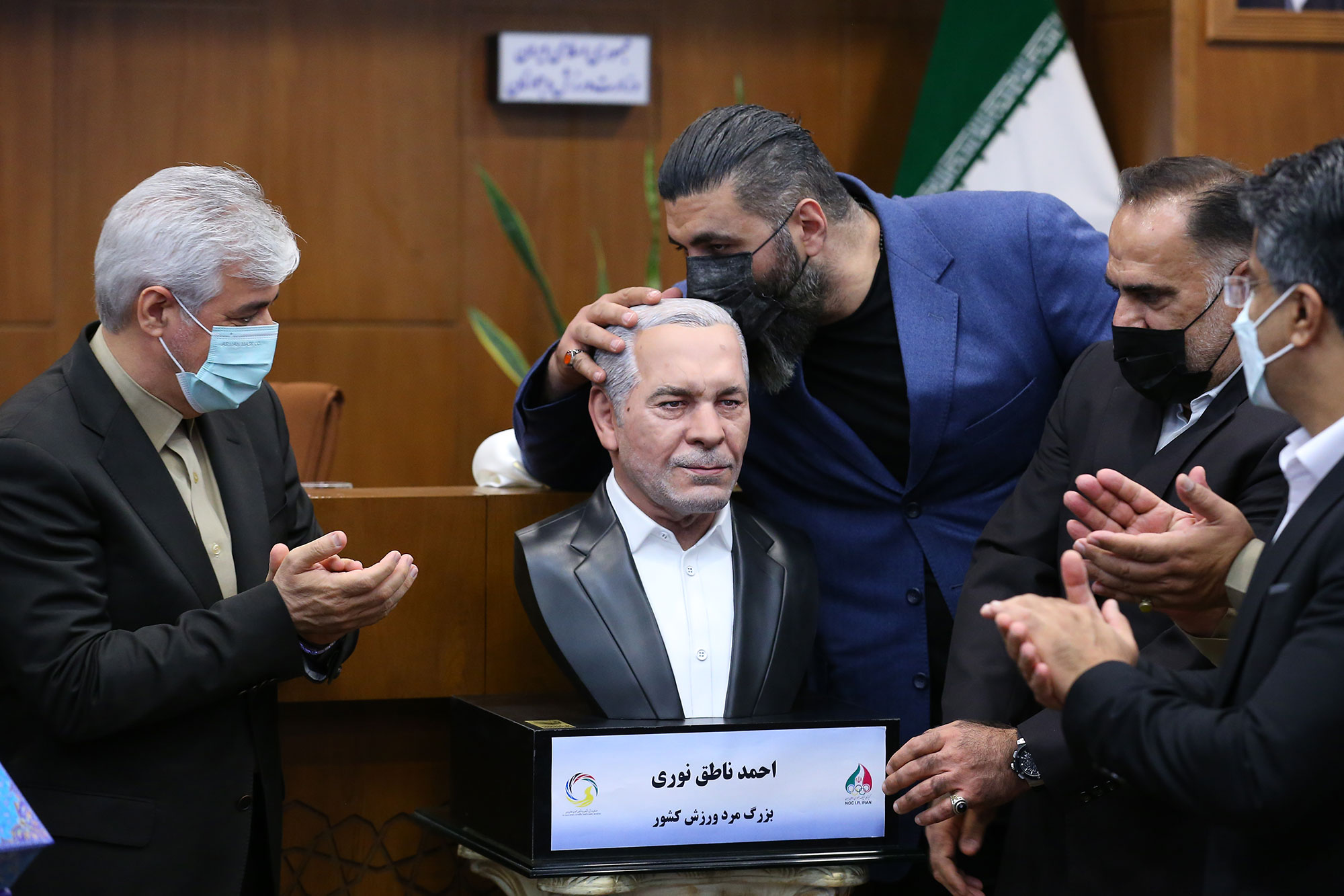 مراسم رونمایی از سردیس نام آوران بوکس کشور 3