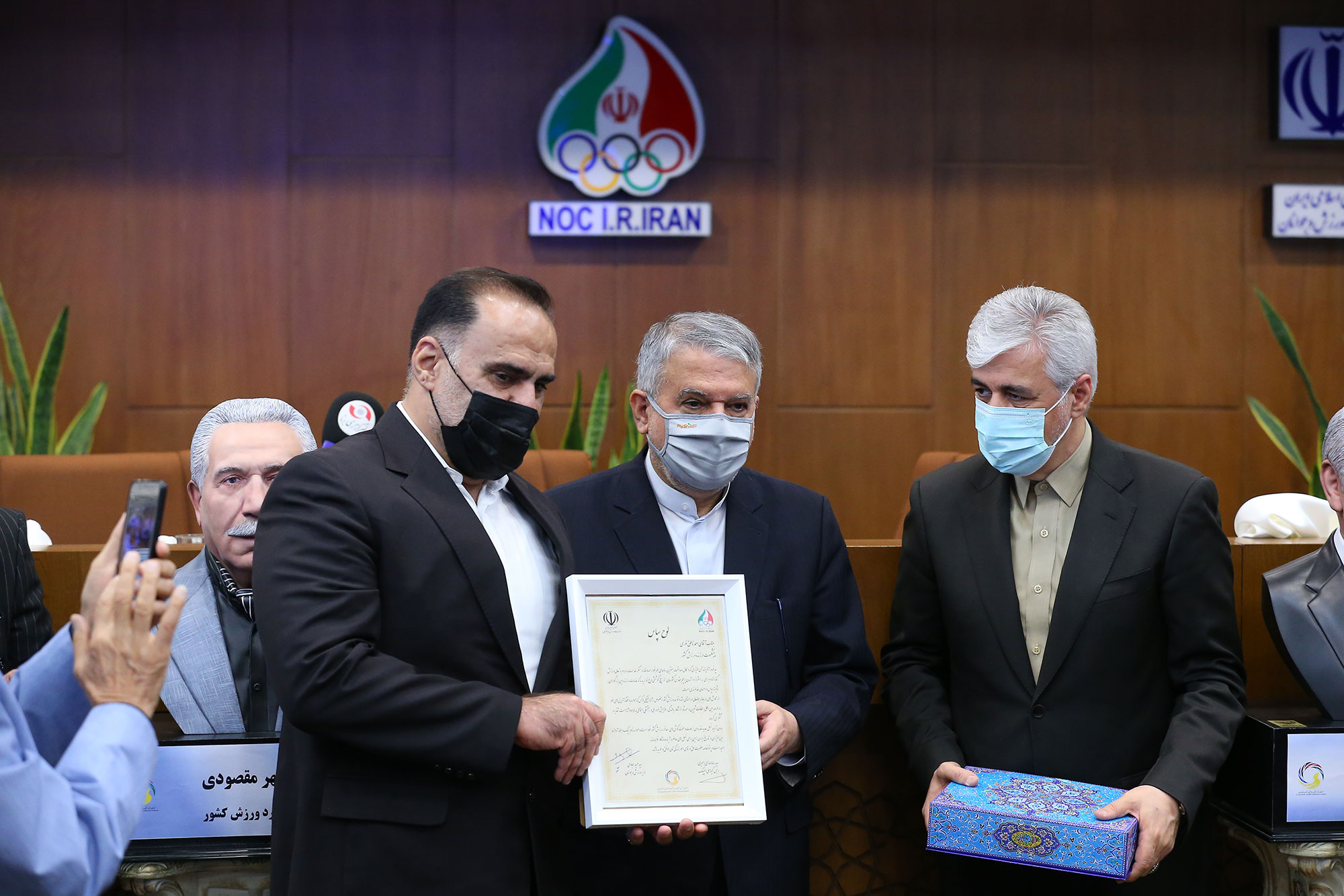 مراسم رونمایی از سردیس نام آوران بوکس کشور 4