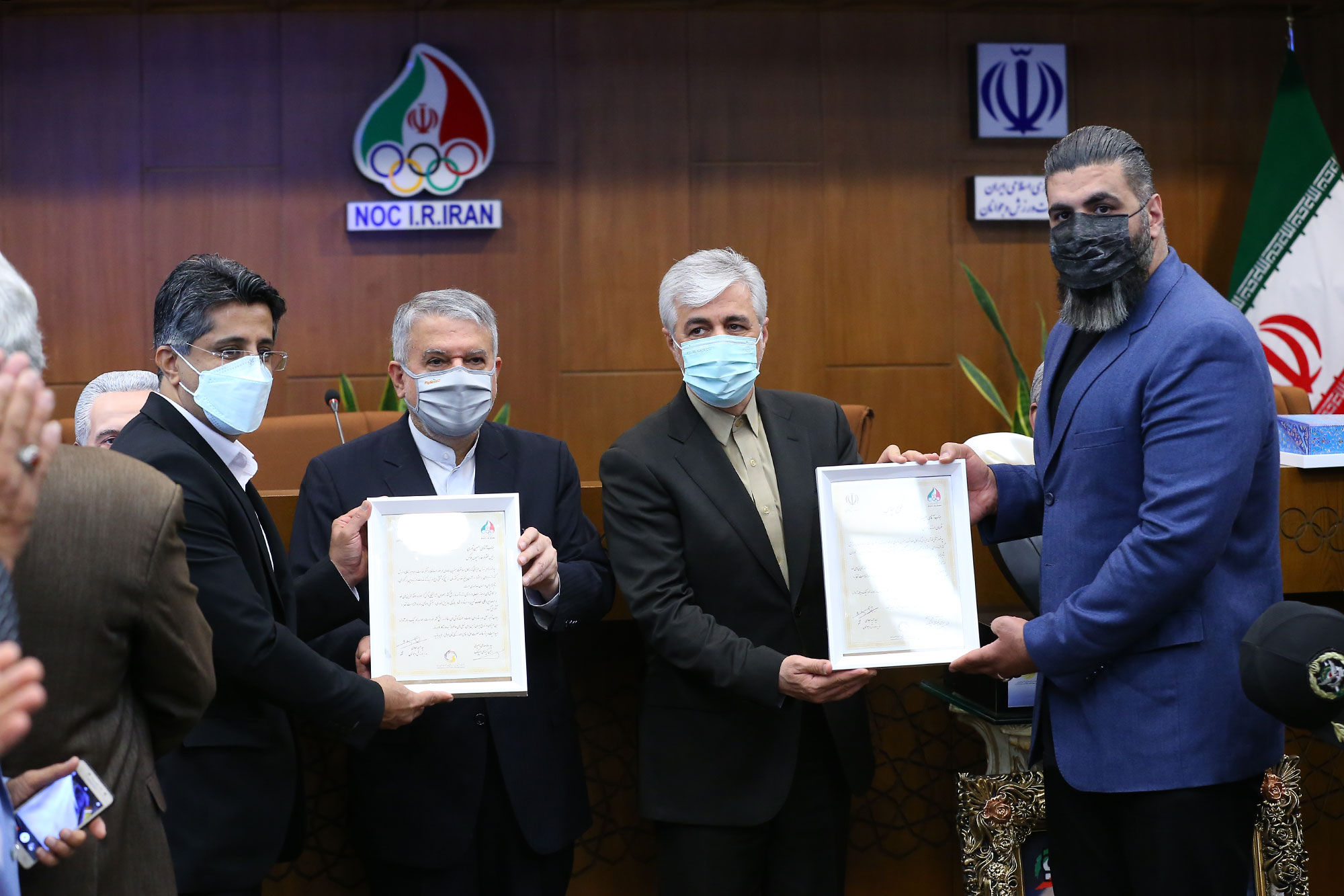 مراسم رونمایی از سردیس نام آوران بوکس کشور 5