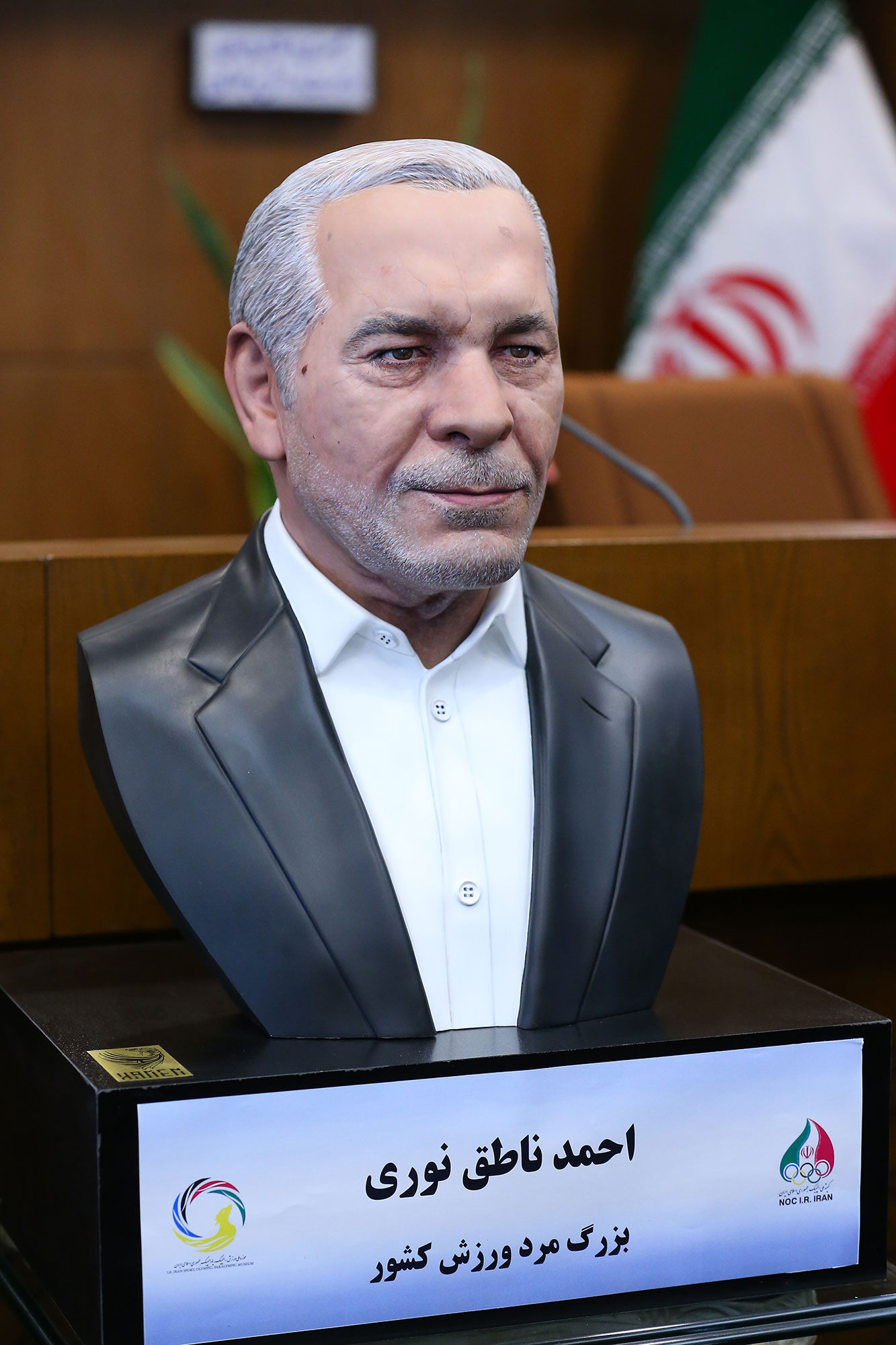 مراسم رونمایی از سردیس نام آوران بوکس کشور 8