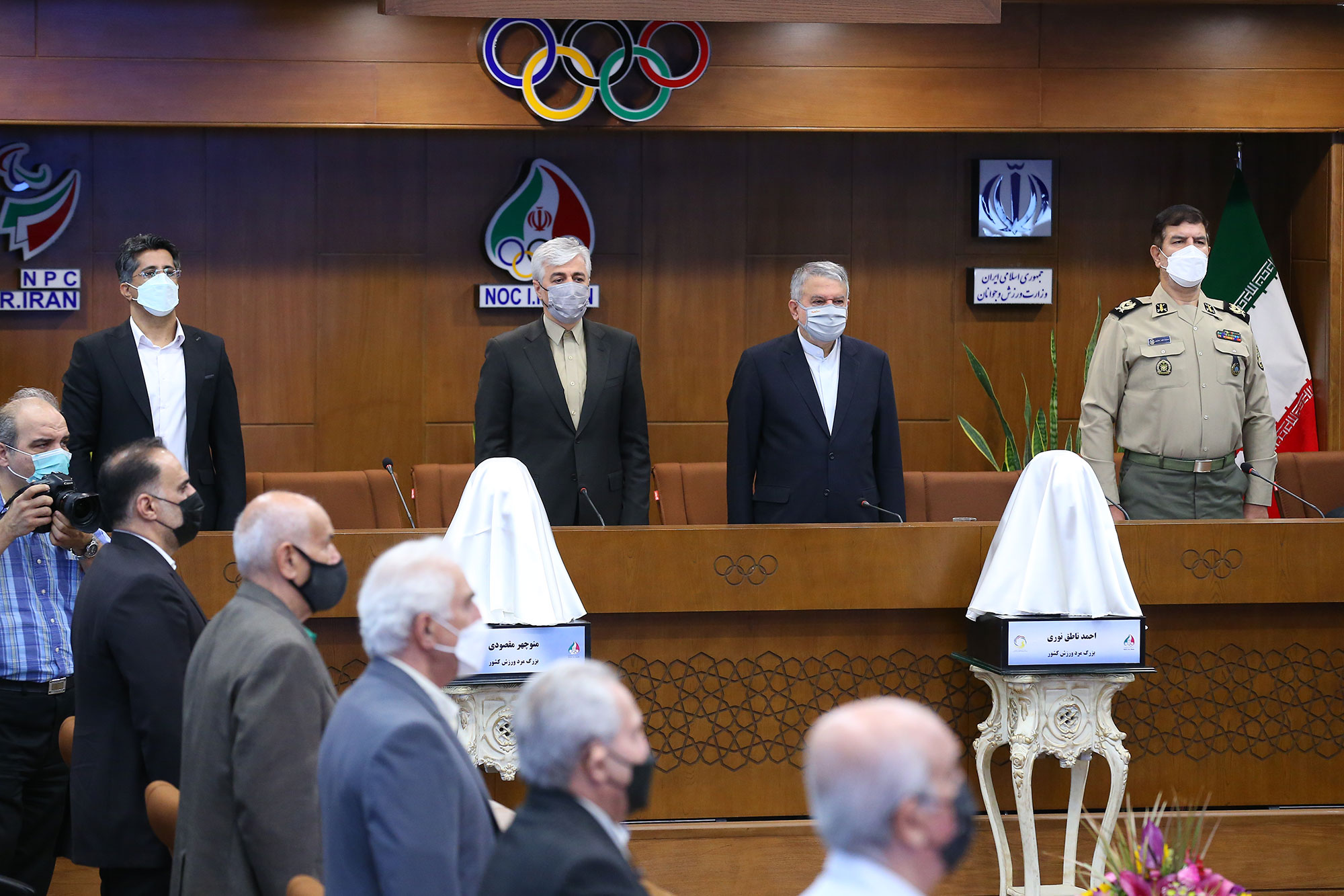 مراسم رونمایی از سردیس نام آوران بوکس کشور 10