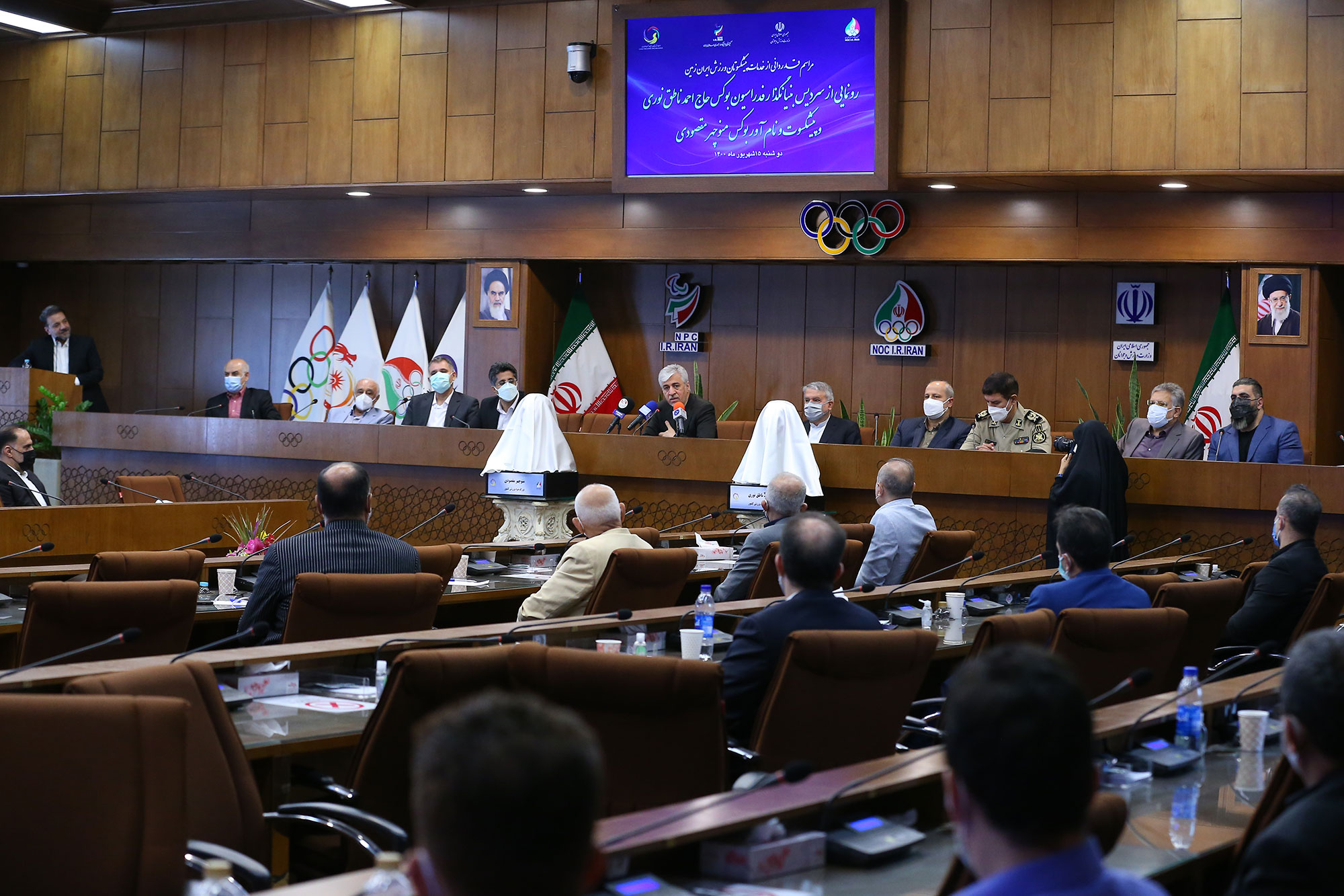 مراسم رونمایی از سردیس نام آوران بوکس کشور 28